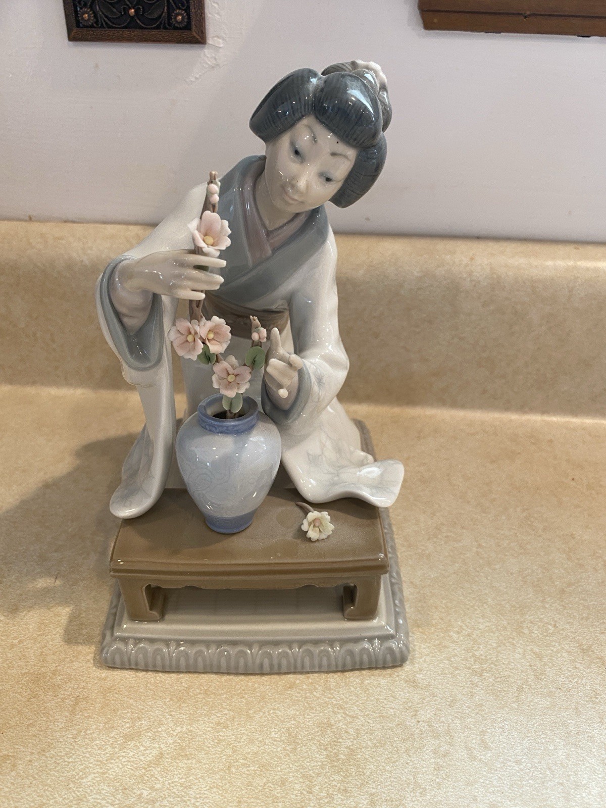 Lladro “Geisha Flower Arranger” Figurine Retired, Made in Spain 4840
