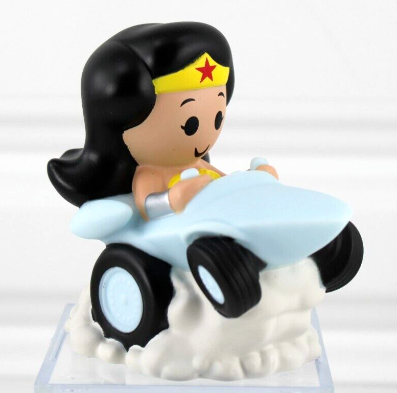 Hallmark DC Comics wonder Woman Squeelys Vinyl Figurine Series 1 Exclusive 2016