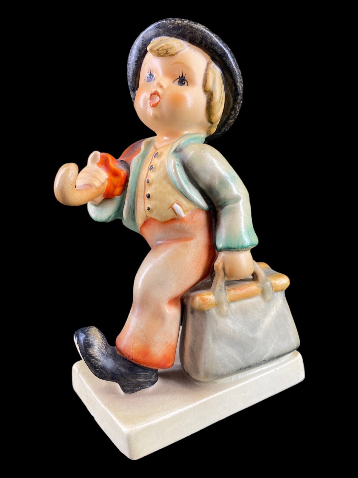 Hummel Goebel German Porcelain Figurine #11/0 Merry Wanderer TMK5 4.75″