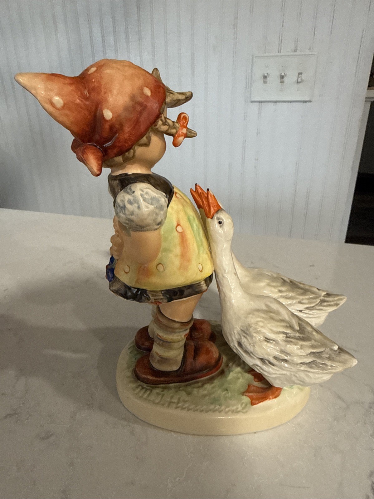Goebel Hummel Goose Girl Figurine Geese #47/11 Vintage 7 Inches Tall