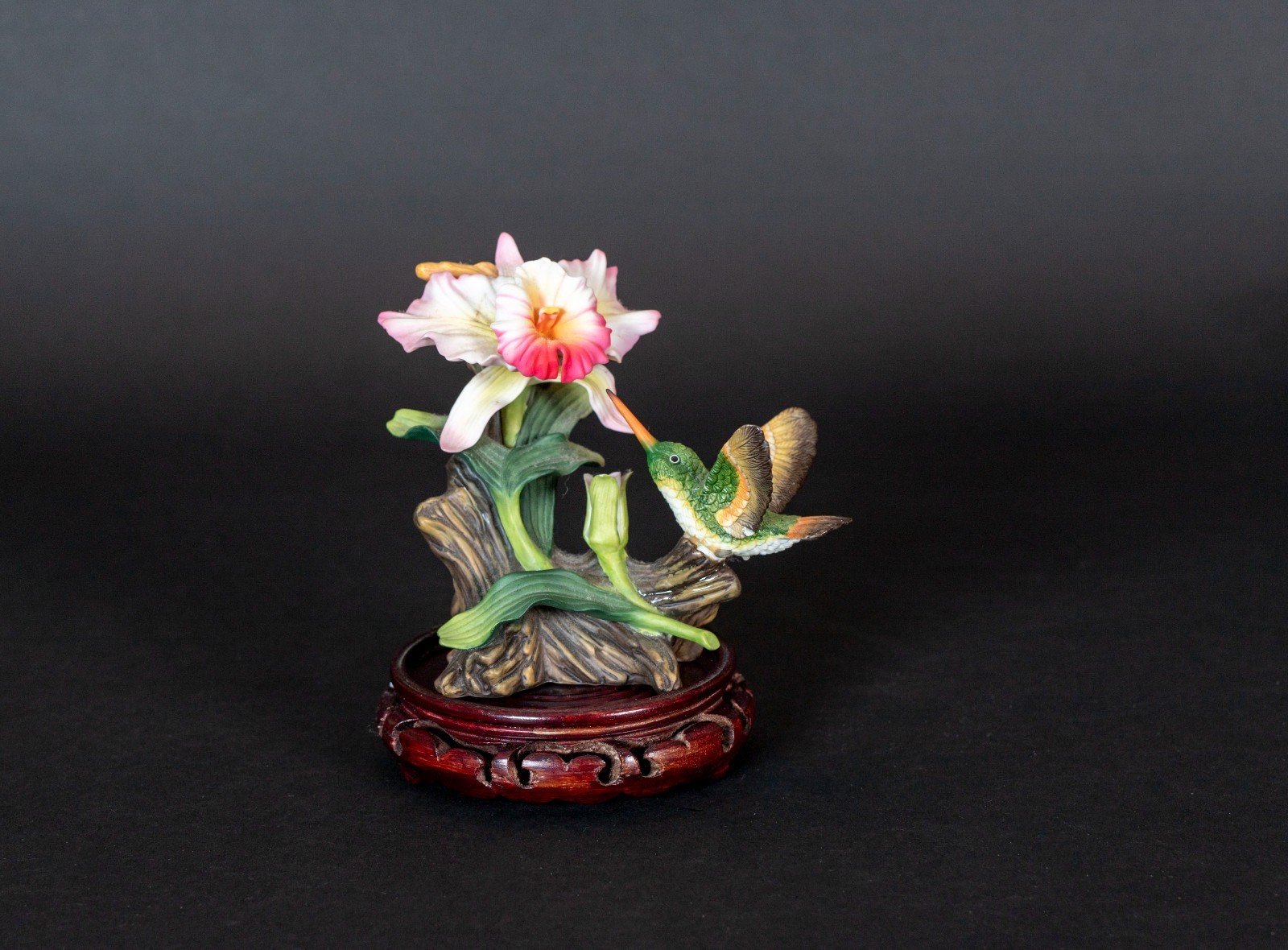 Andrea By Sadek Hummingbird and Cattleya Orchid Flower Figurine Vintage w/stand