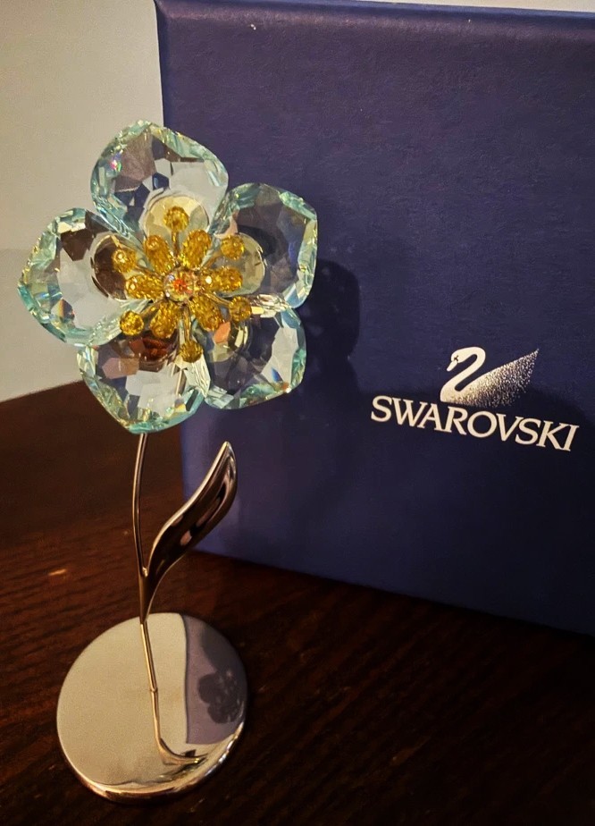 Swarovski Crystal Paradise Daeni Light Azore Exotic Flower W/Stand 848451