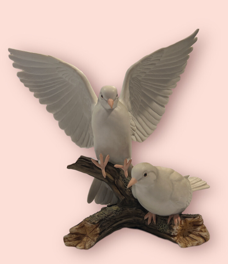 Flawless Vintage 1985 Homco Mizuno Masterpiece Porcelain White Doves 8″ x 8.5″