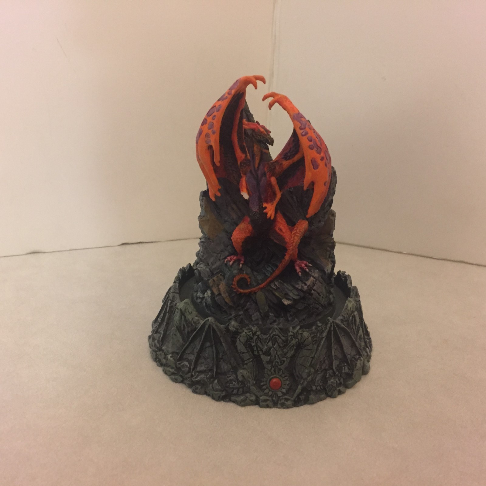 Franklin Mint – Dragonstorm – Michael Whelan – Hand Painted – LE – Porcelain