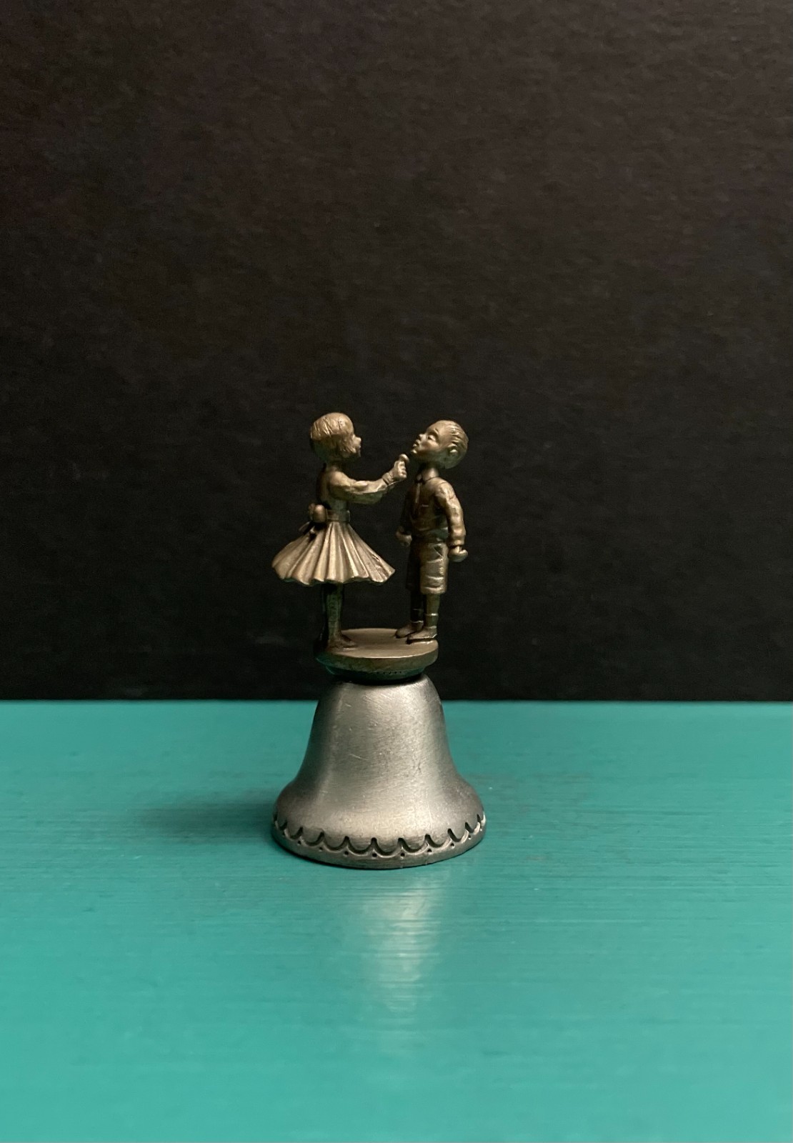 Fort Pewter Hershey’s Kisses Candy Kids Boy Girl Mini Art Figurine Souvenir Bell