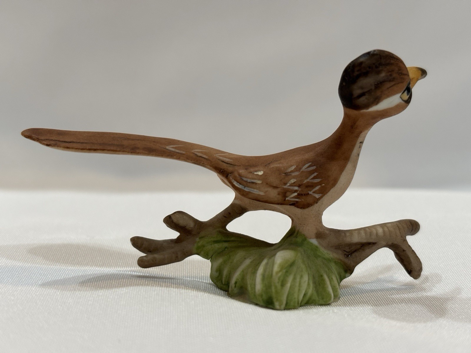 Vintage Mid Century Unmarked Ceramic Roadrunner Figurine