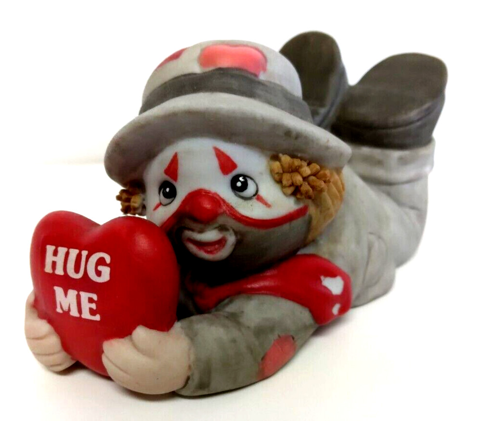 Vtg. 1991 Enesco Li’l Vagabond ” Hug Me” Heart 3″ Clown Figurine Circus Circus