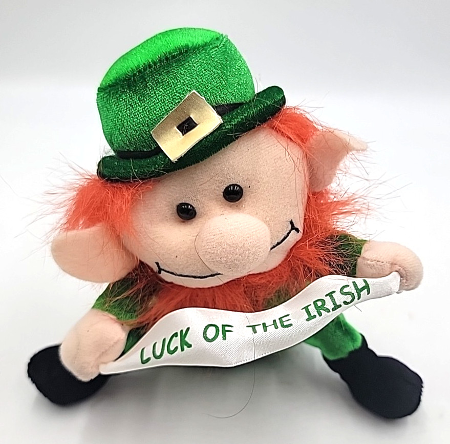 2 Gemmy Animated Singing Plush Leprechaun Banner & Pot of Gold St. Patrick’s Day
