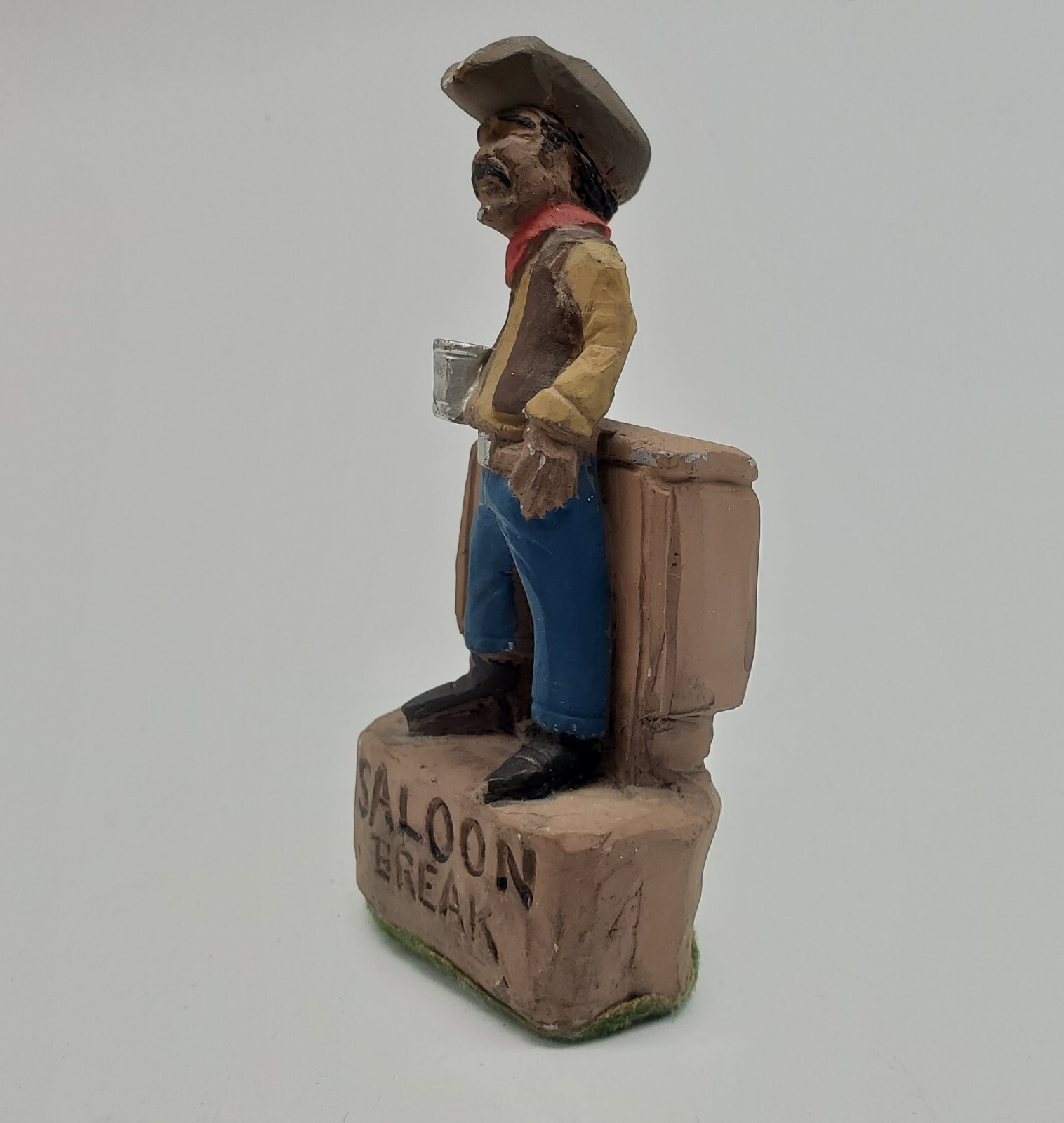 4″H Vintage J Vincent Cowboy Saloon Break Wild West Studios ChalkWare Figurine