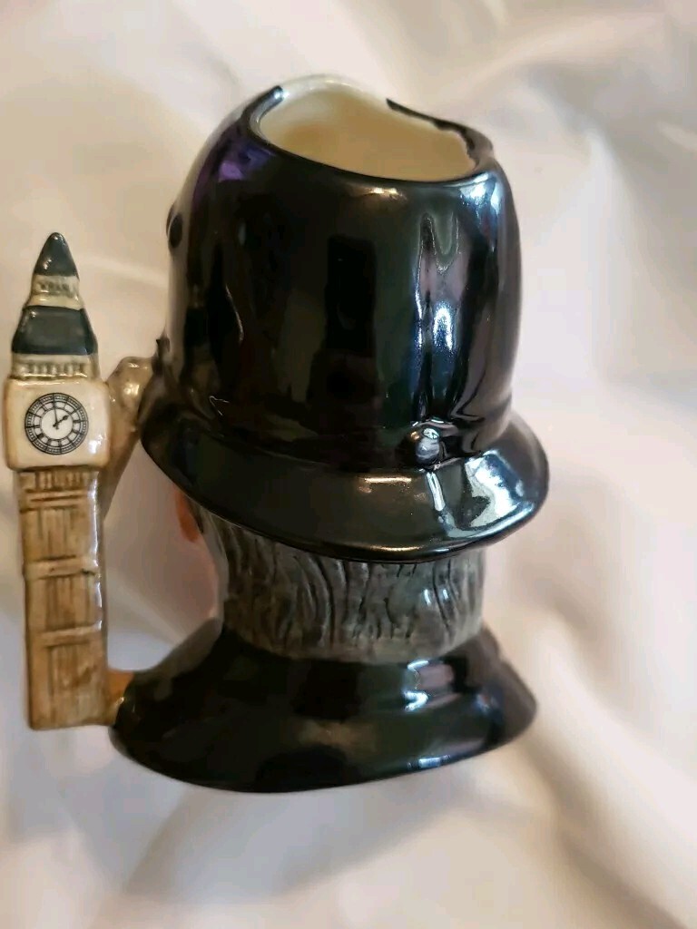 Royal Doulton D6762 Character Jug London Bobby England Large 4″ 1985 Big Ben
