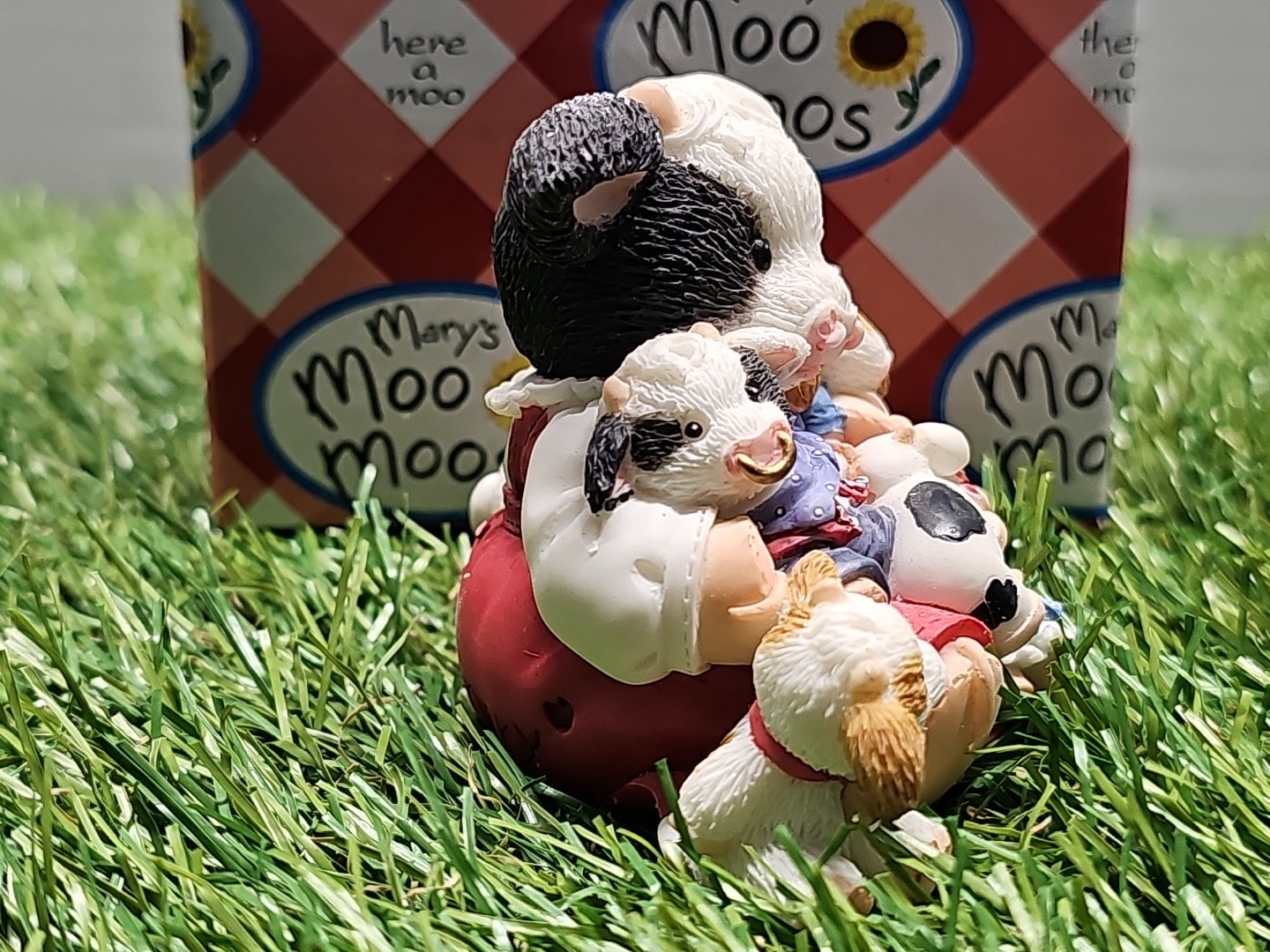 Vintage 1997 Enesco Mary’s Moo Moos “Friends Are The Best Cowlectable” Retired
