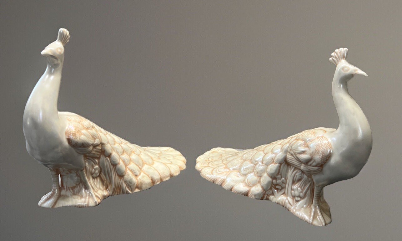 Vintage MCM Ceramic Pair of 15” White Pearl Peacocks Holland Mold Pearlescent ￼