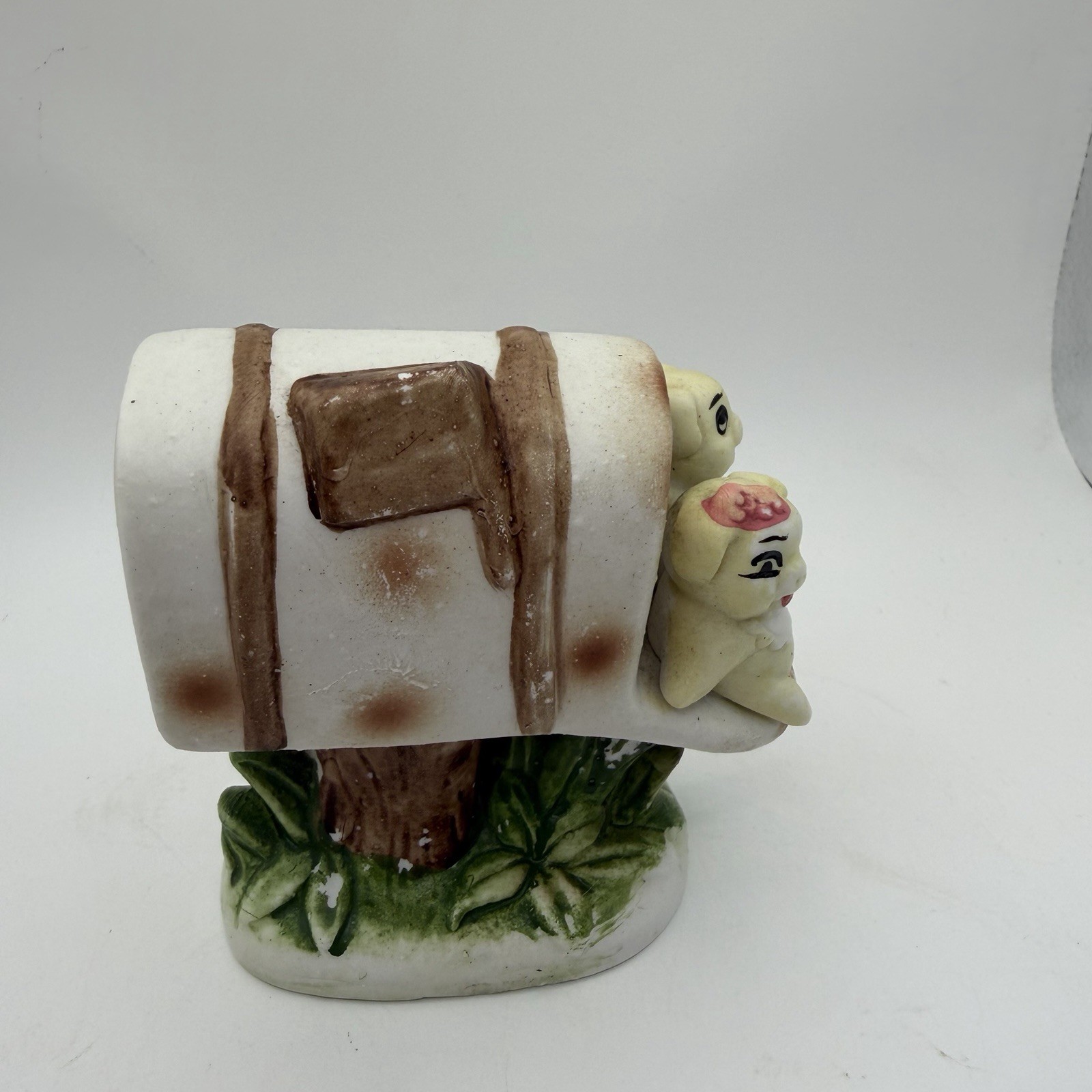 RARE Vintage Artmark Mailbox Smiling Baby Pigs Figurine Hand Painted