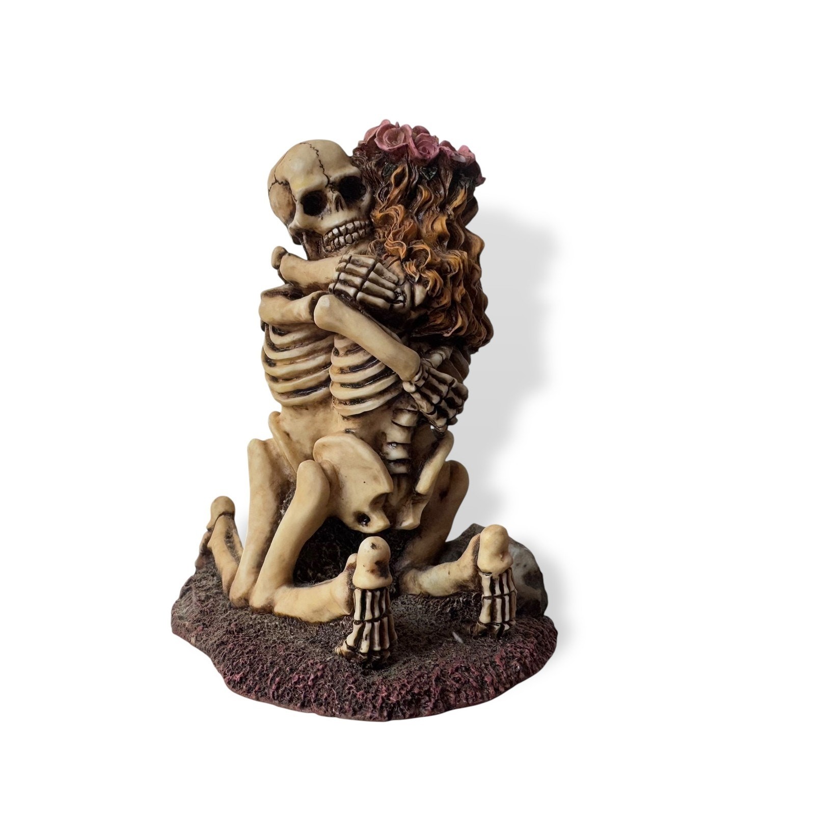 Love Never Dies Skeleton Couple Statue Gothic Romantic Decor Cake Topper Wedding