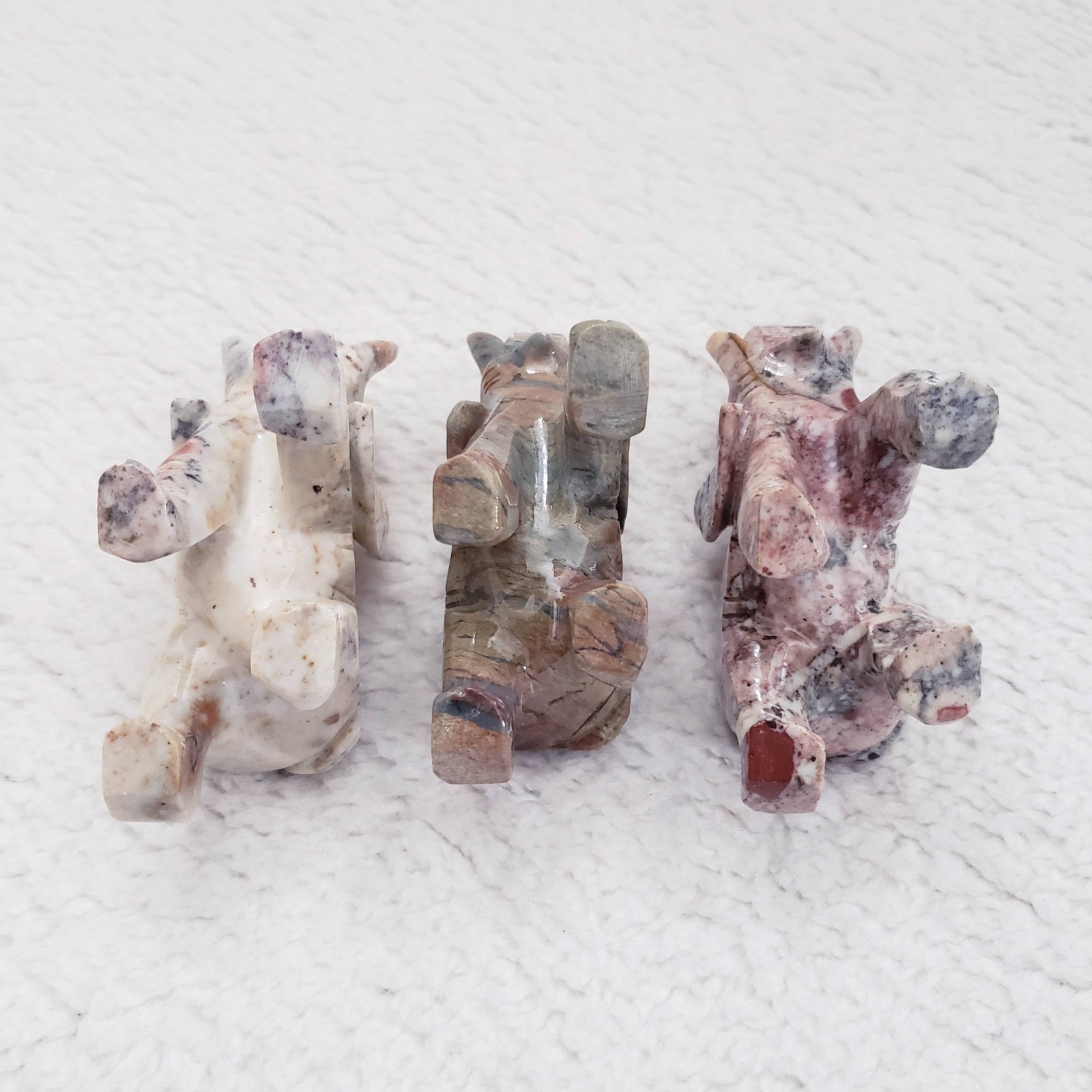 Lot of 11 Hand Carved Stone Elephant Figurines 1 1/4″ to 3 1/8″ Tall