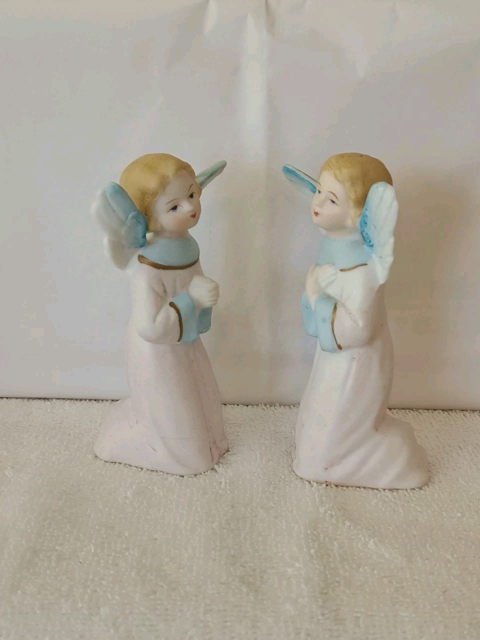Vtg Pair Of 2 ARDCO Bisque Porcelain Kneeling Angel’s Figurines 1950s Japan