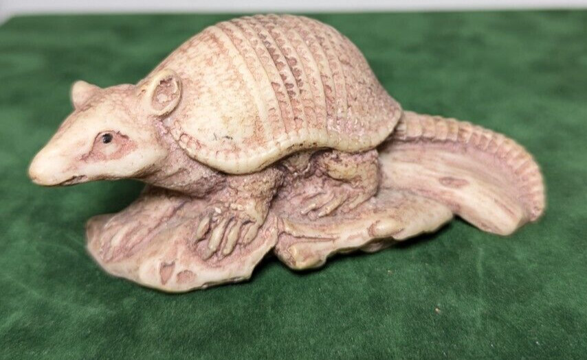 Armadillo Figurine Beige & Amaranth Detailed Resin Highlighted Accents