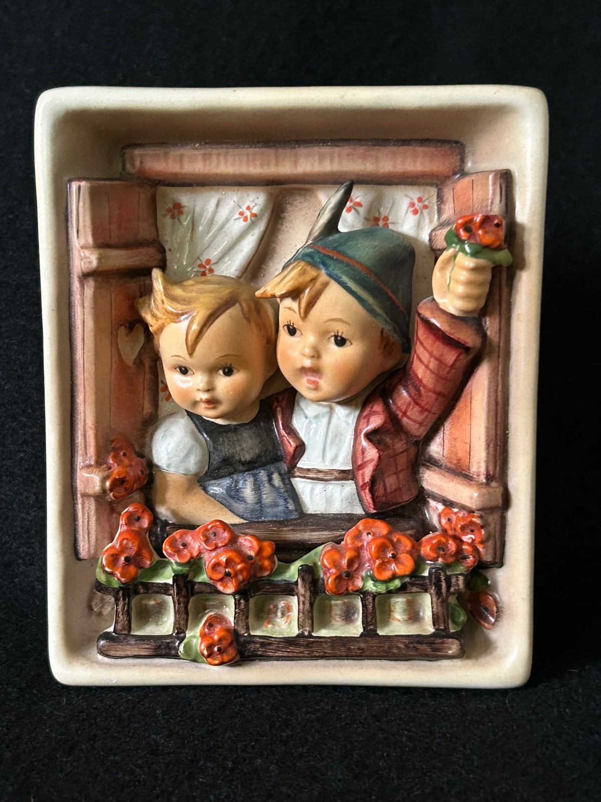 Vintage Hummel 3D Wall Plaque #125 Vacation Time Freestanding Or Wall