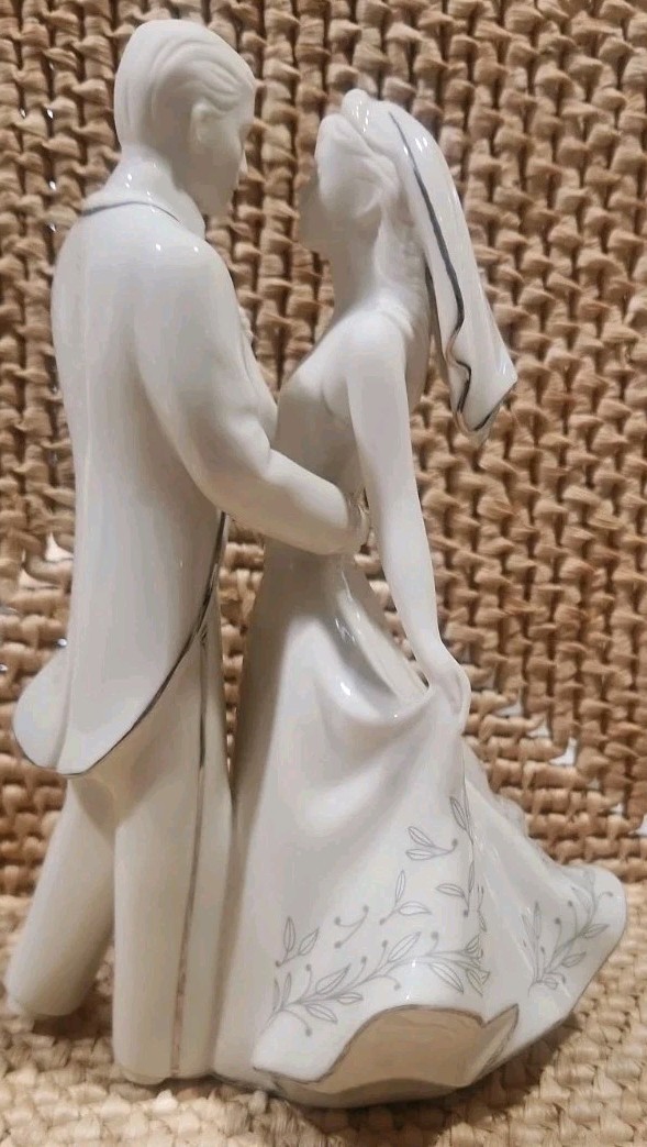 Lenox Wedding Promises First Dance Cake Topper Figurine~excellent Condition