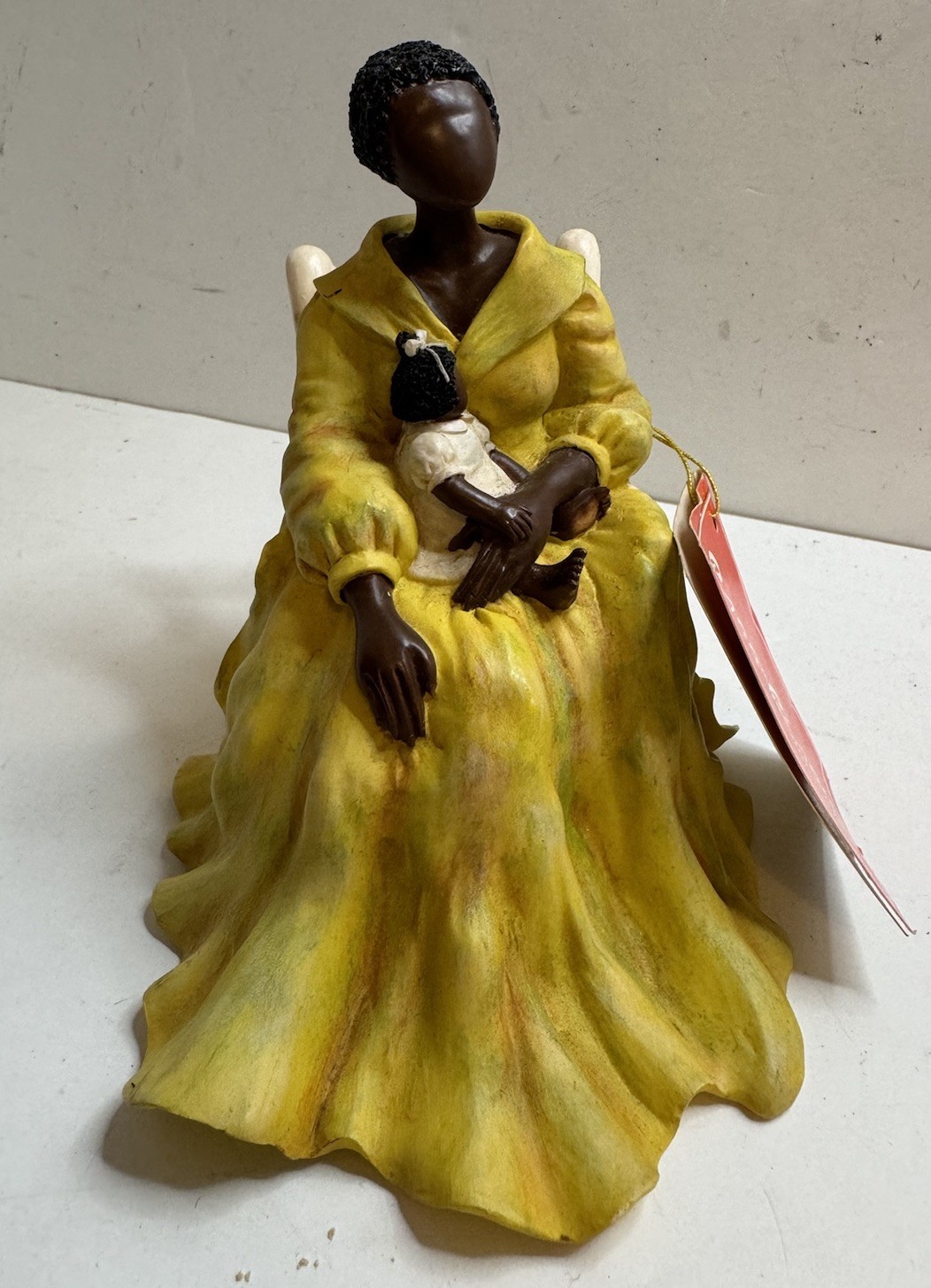 Sass n Class by Annie Lee Cultured Pearls Figurine 1999
