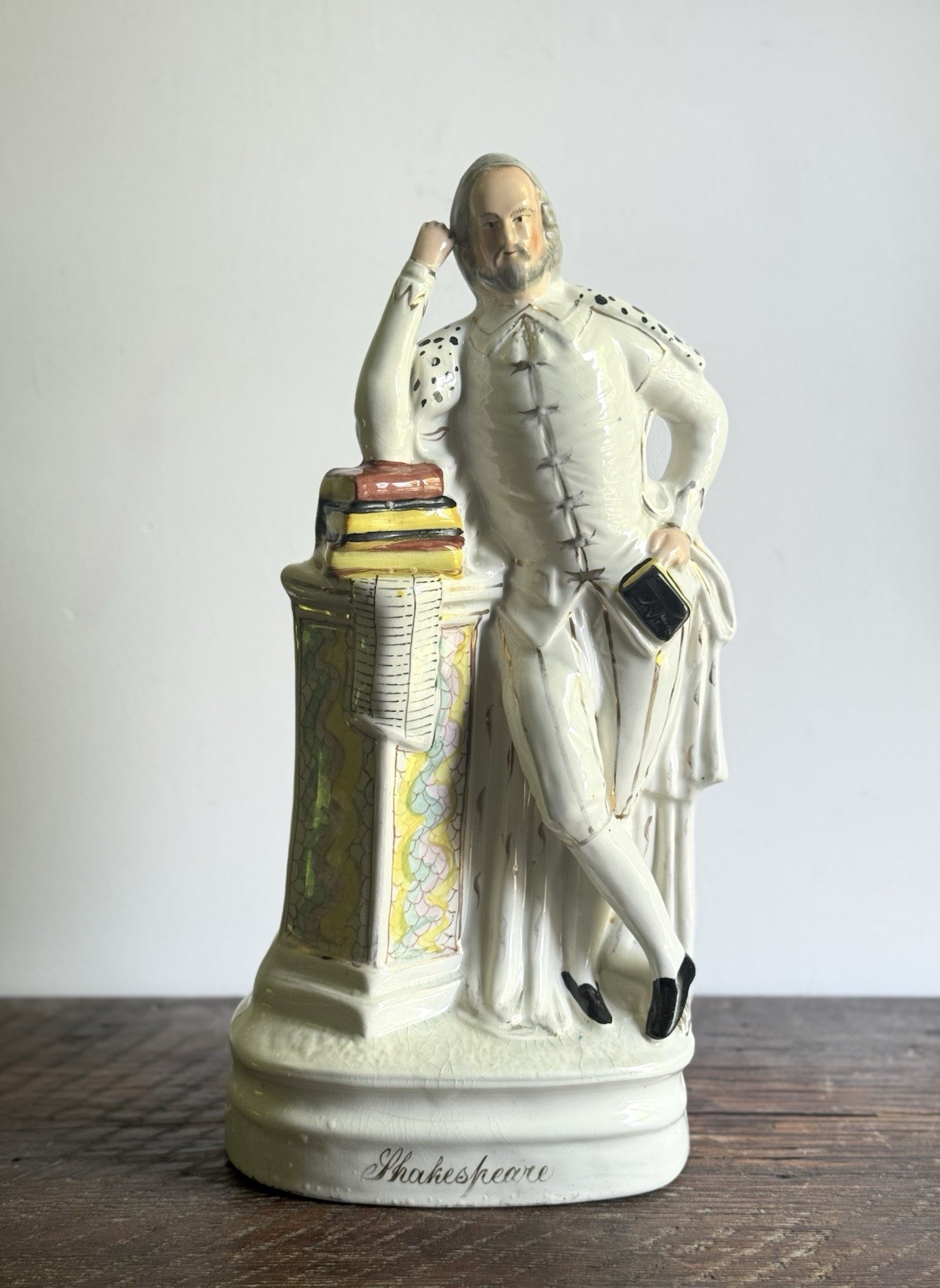 Antique Victorian Staffordshire Style Statue Of William Shakespeare 18” Tall