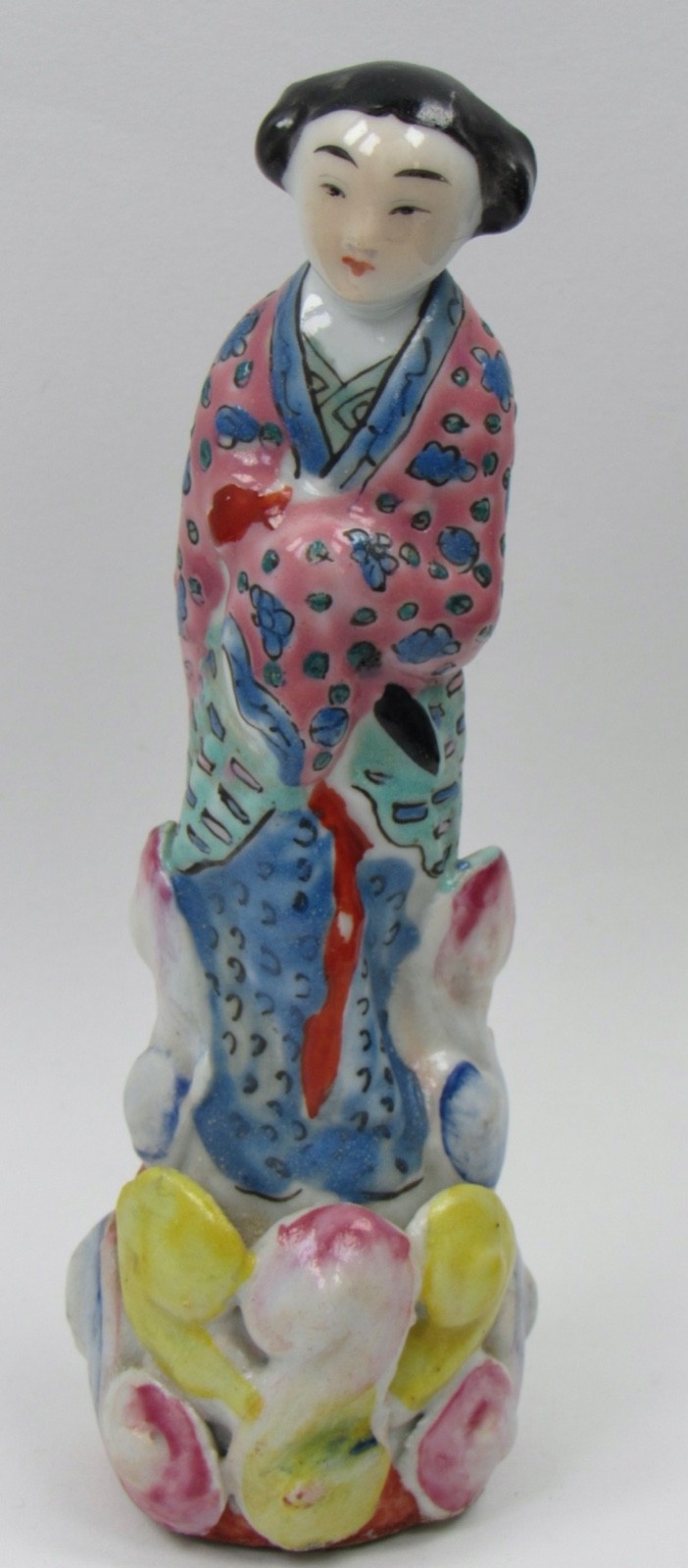 Chinese China Famille Rose Hand Painted Porcelain 5-3/4″ Figurine Circa 1920-30s