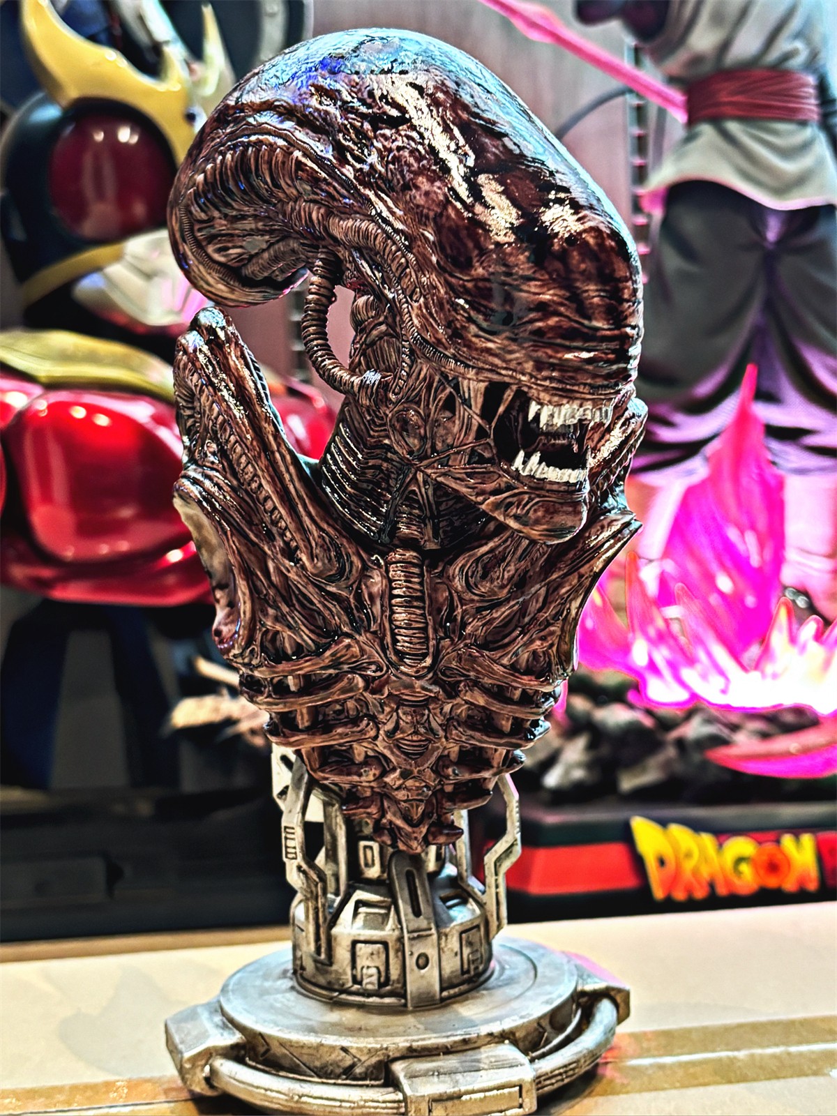 YD STUDIO Alien Limited Collectible Bust Figurine Model 27cm New In Stock