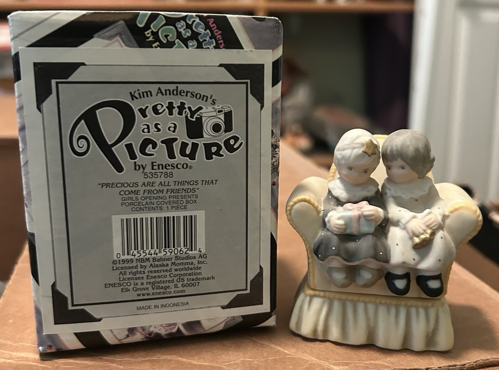 1999 Enesco Kim Anderson’s Pretty as a Picture 535699 Precious Things Friends
