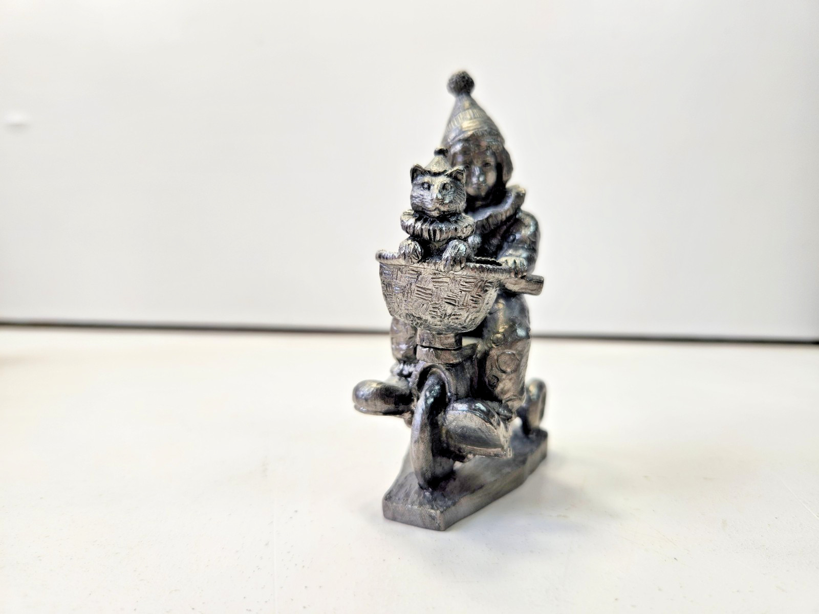 1997 VTG MICHAEL RICKER PEWTER “MARJORIE” COLLECTORS SOCIETY NO.1651 WITH PAPERS