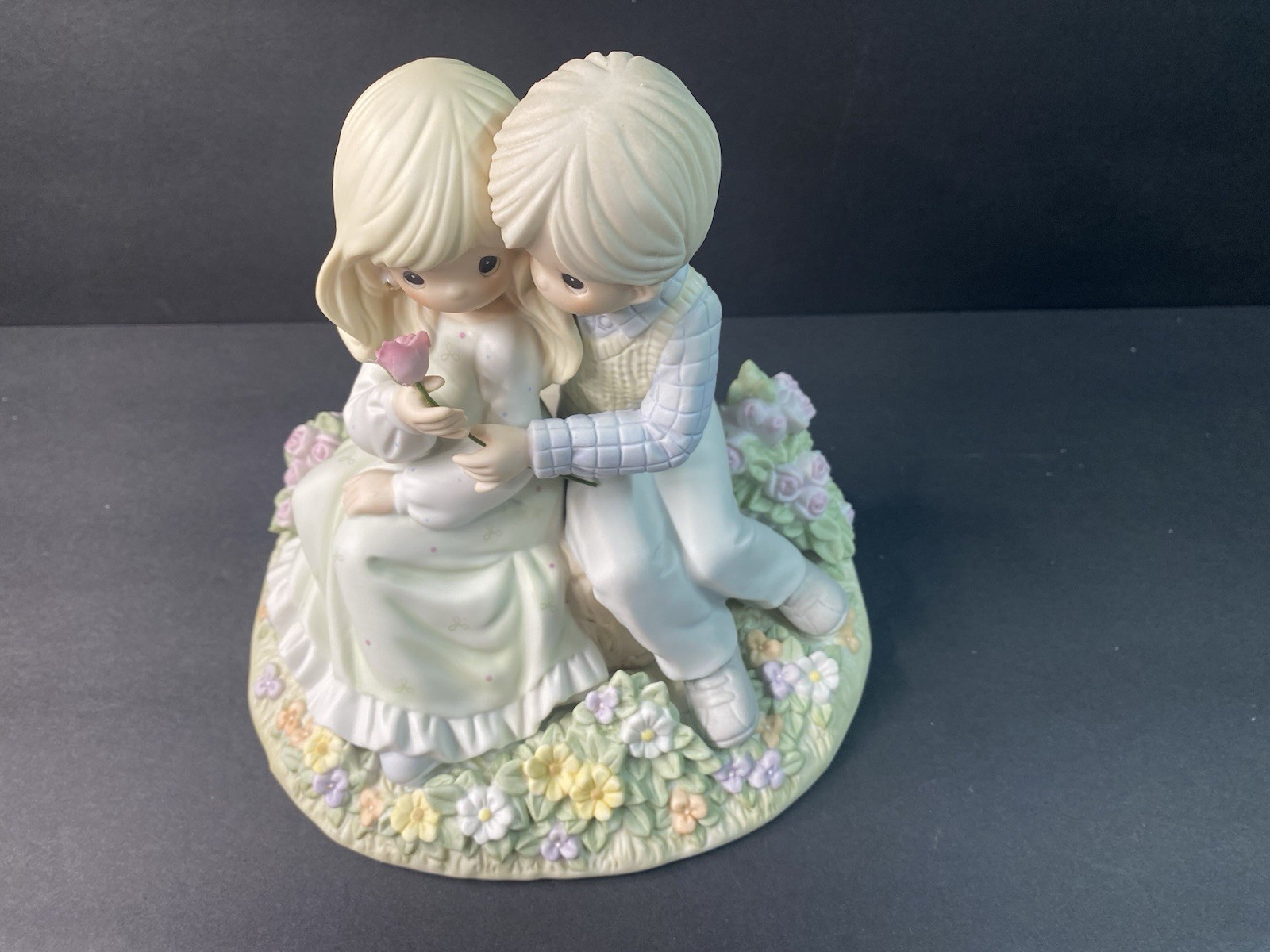 Precious Moments “My Heart Belongs To You” 2002 Limited Edition 110268