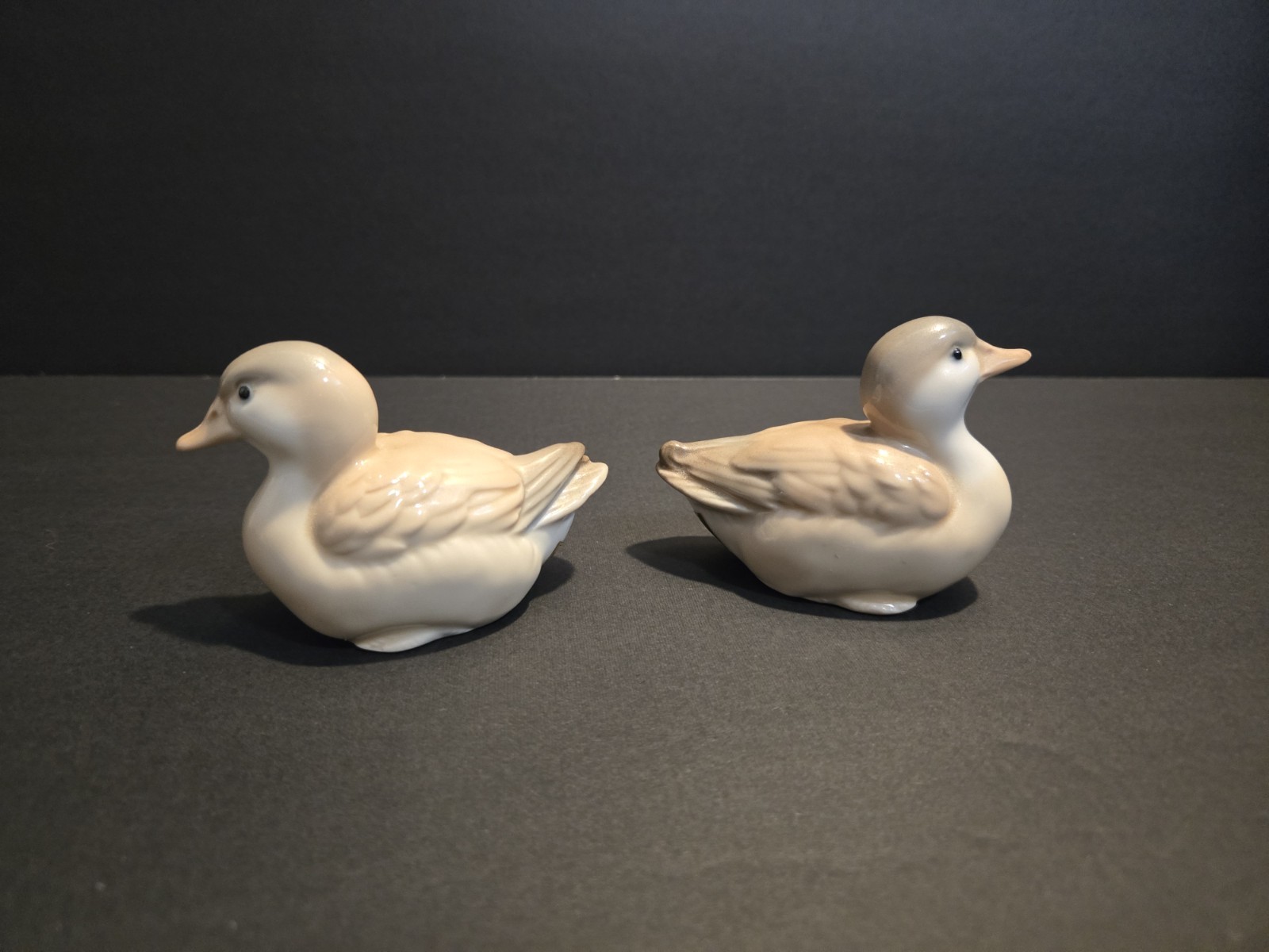 Set Of 2 HOMCO Duck Figurines Browns Tan & Shiny Glossy glaze Japan