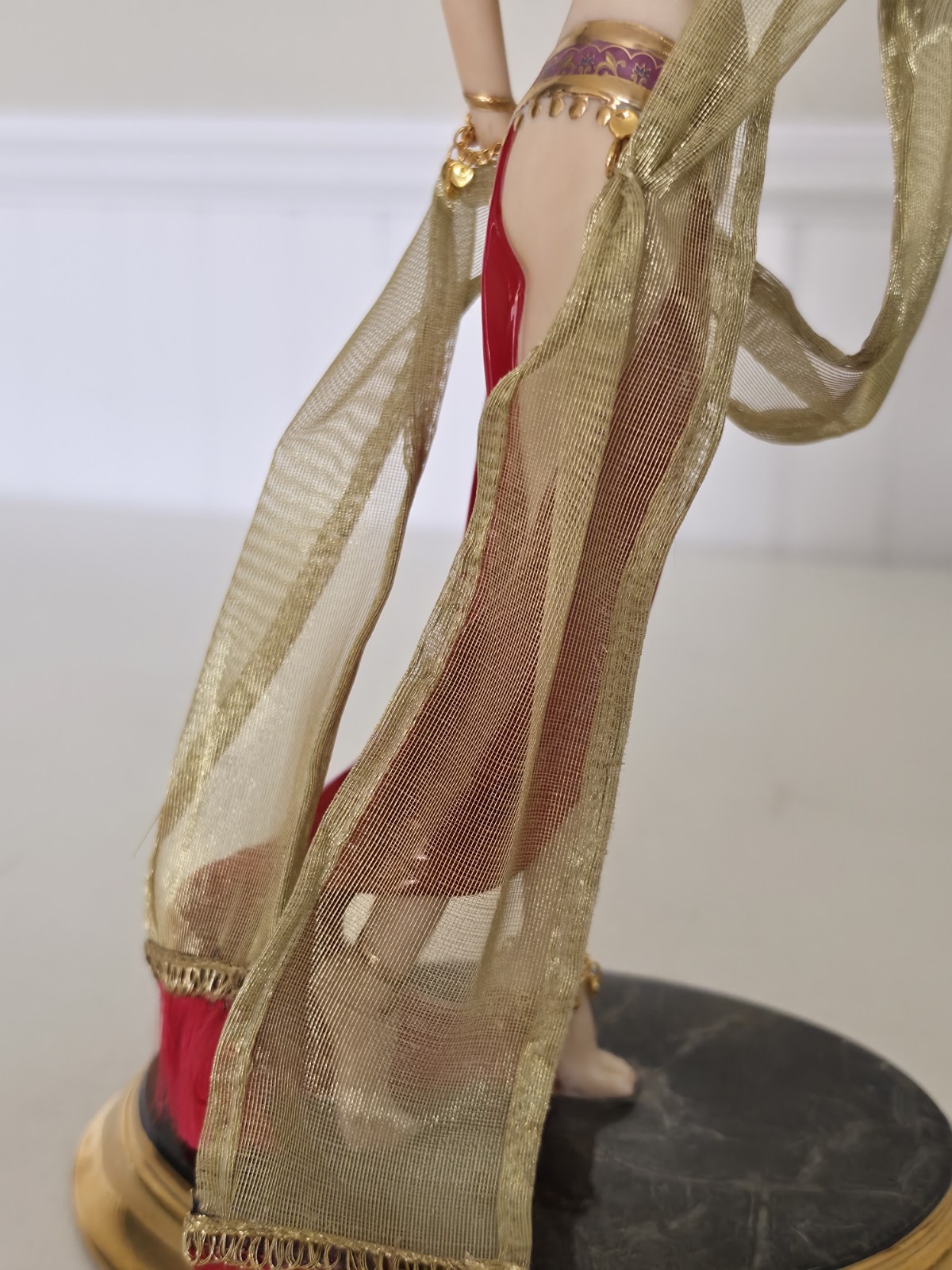 READ Franklin Mint ‘Dance of The Seven Veils’ Roma Gypsy Belly Dancer Figurine