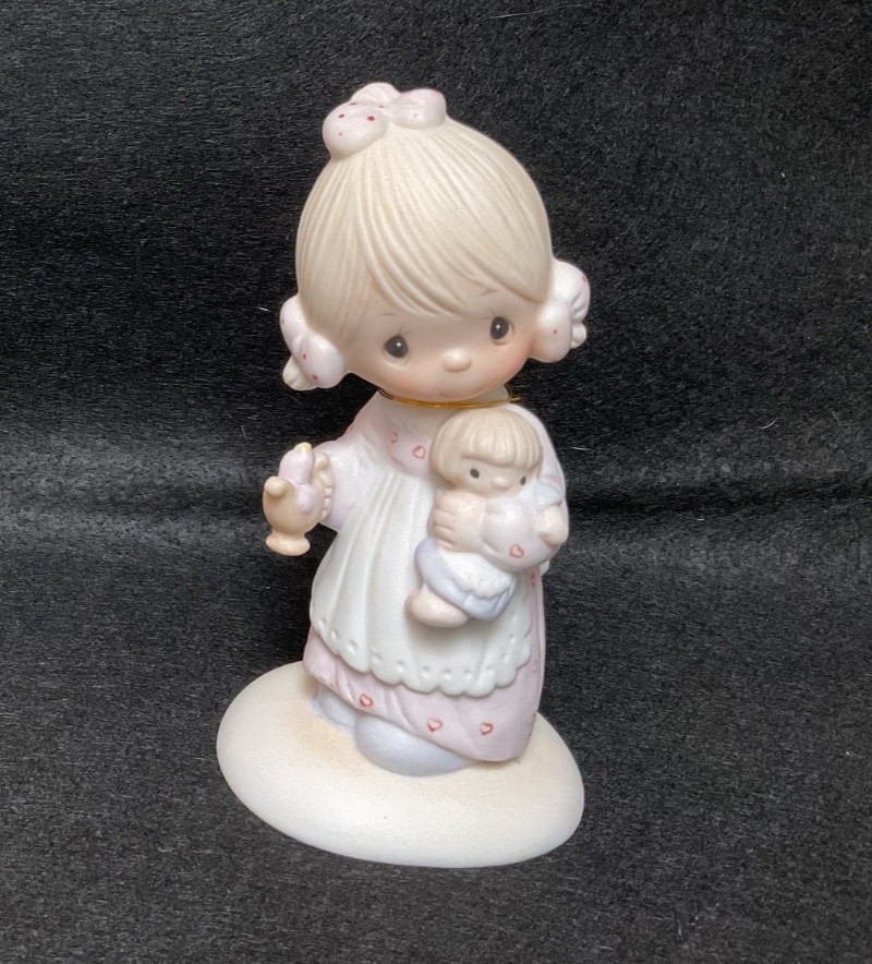 Precious Moments Figurines original 21 – your choice – MINT CONDITION