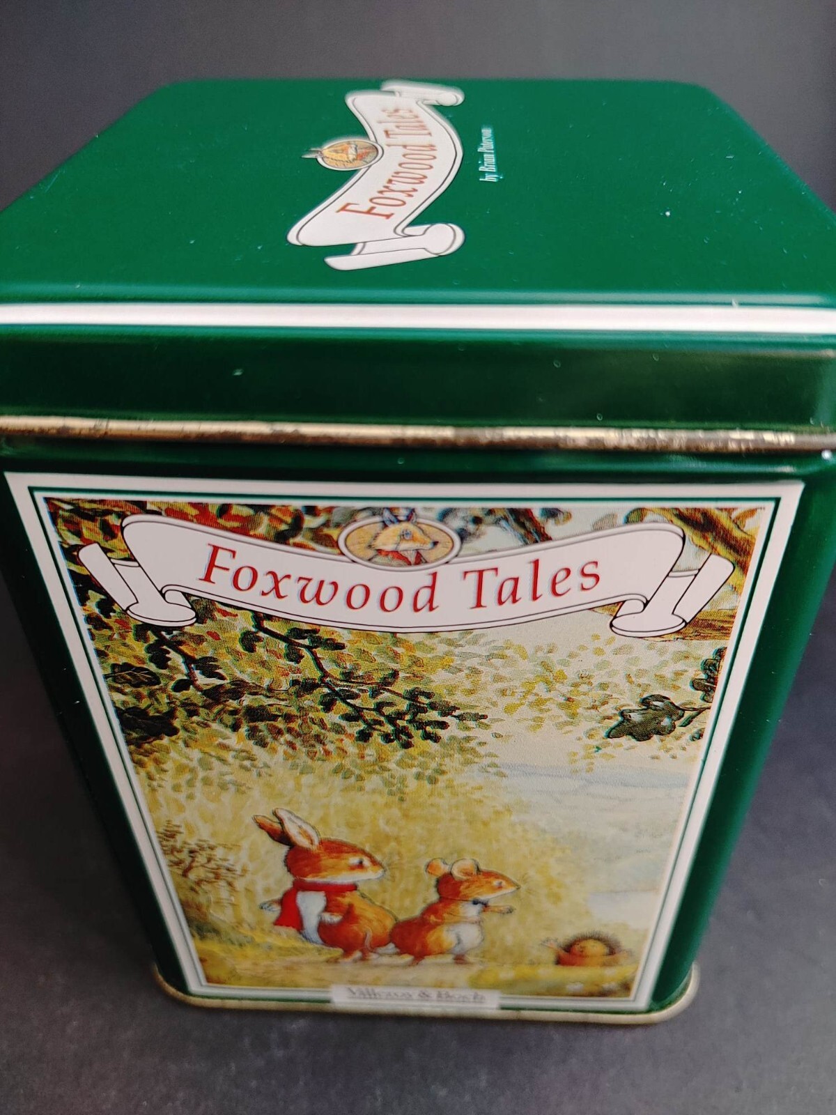 Foxwood Tales Villeroy & Boch 1994 Harvey Mouse 5 Picnic at Foxwood w/ Tin