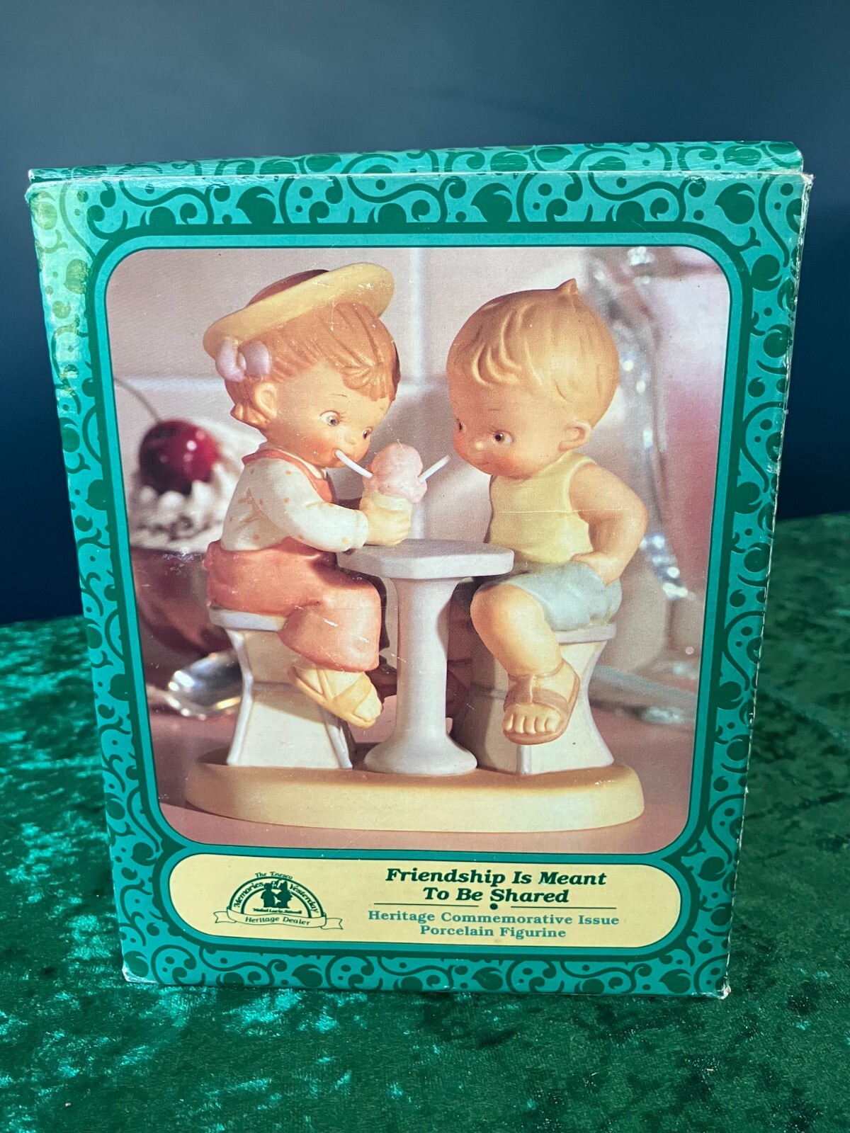 Memories of Yesterday: Friendship is Meant to Be Shared #602922 w/ Box 1994