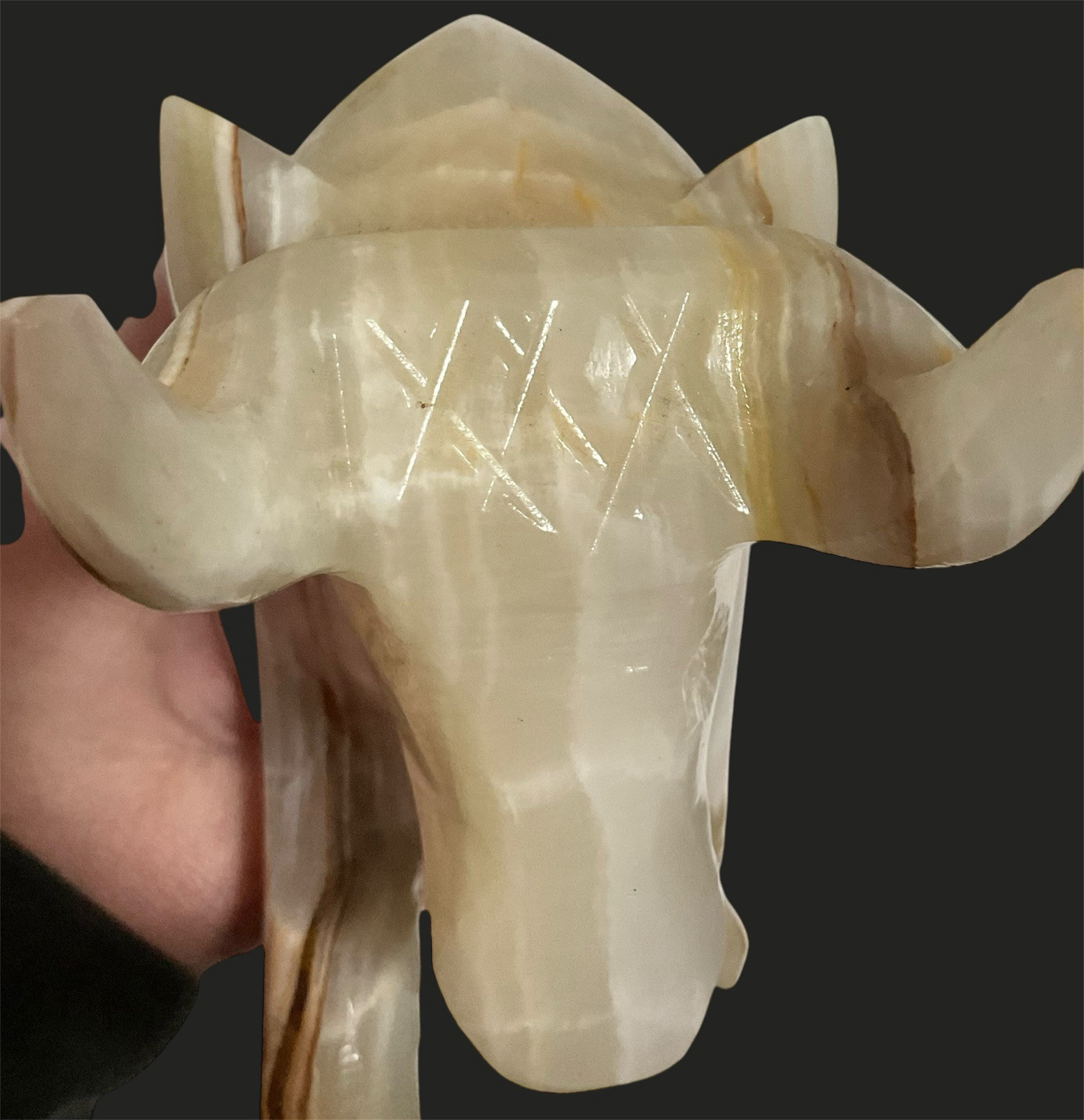 Beautiful Vintage Marble Onyx Charging Bull Sculpture Hand Carved 11” L