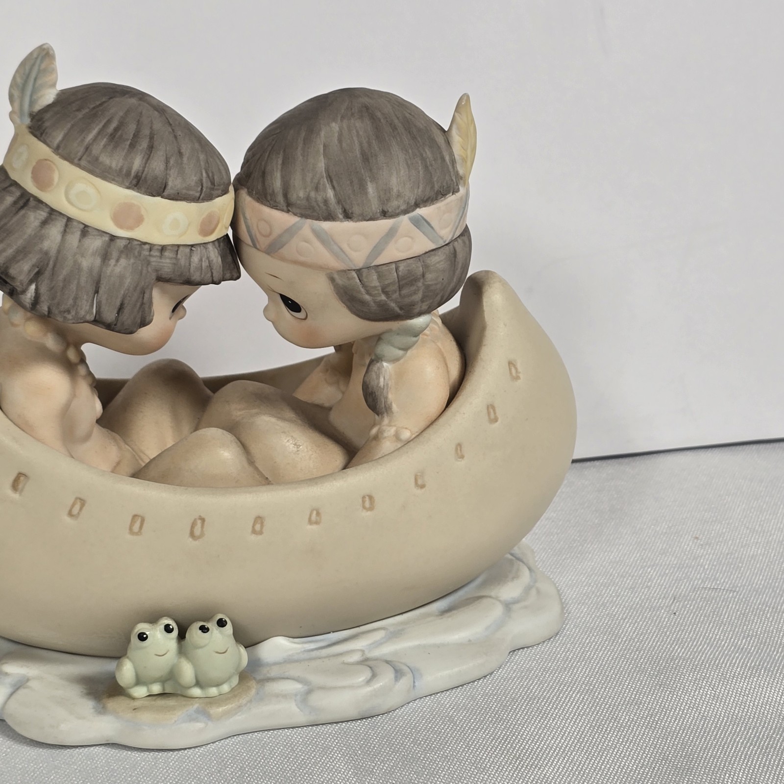 Precious Moments Figurine 520772 Many Moons In Same Canoe Blessum You 1988