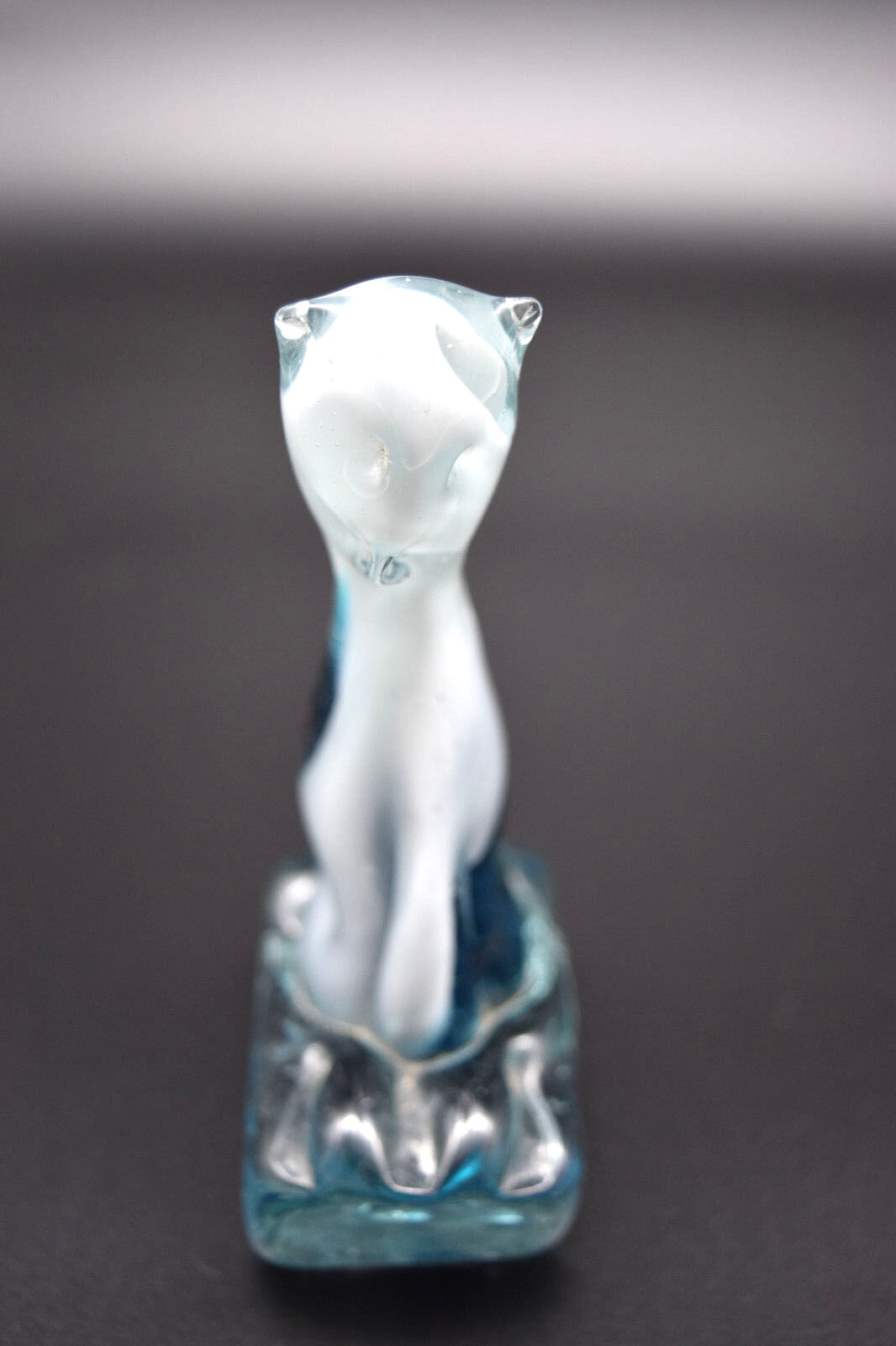 Beautiful Glass Cat-Kitten, 4 1/2″ Tall, Base 2 1/2″ x 1 1/2″