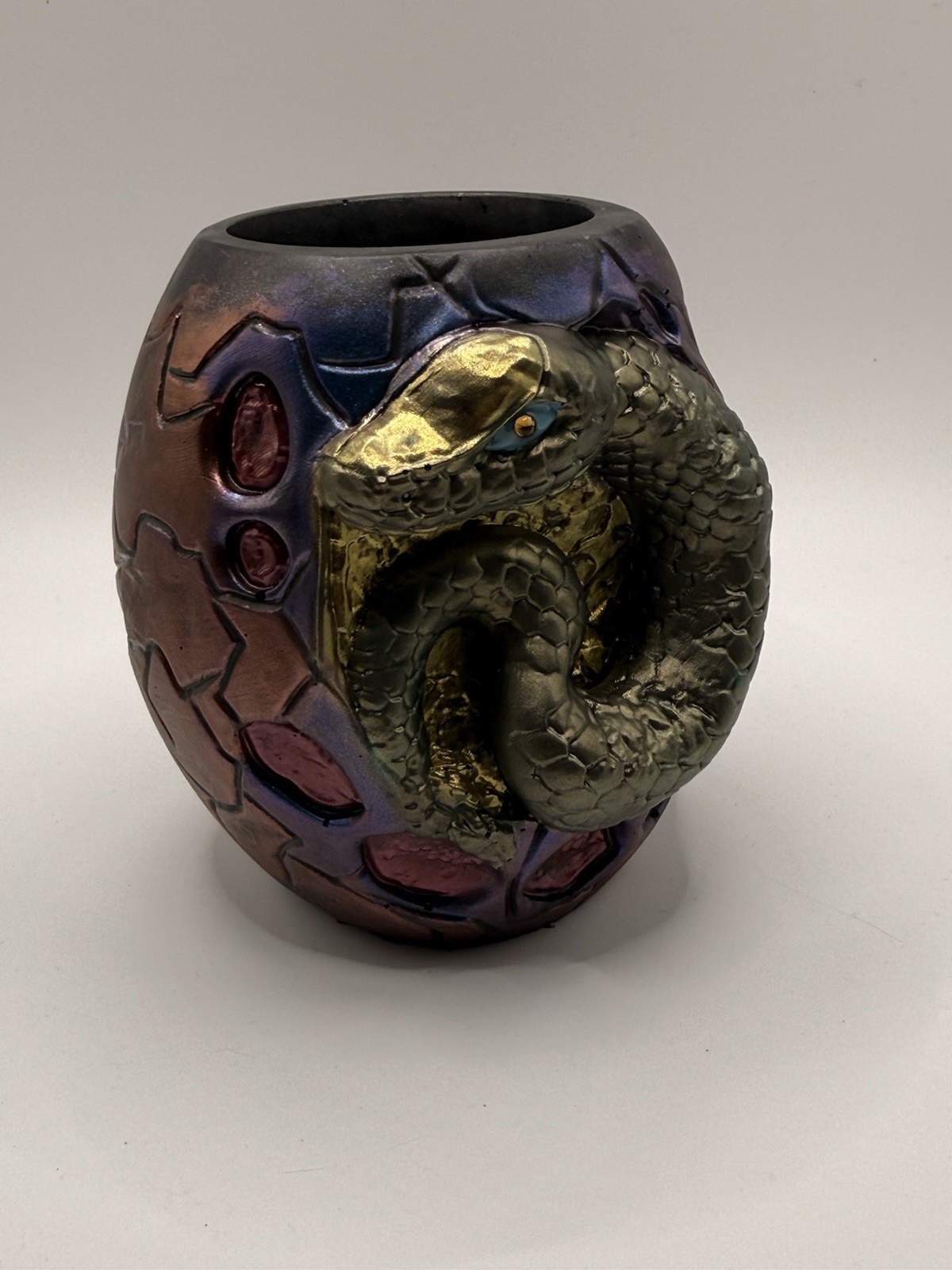 Resin Snake Egg Vessel