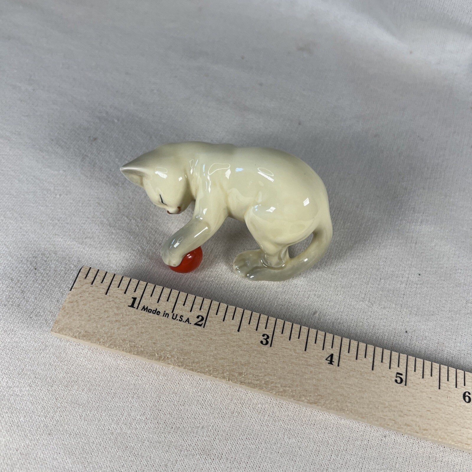 1985 Danbury Mint Bone China CATS of CHARACTER Series PLAYTIME Figurine