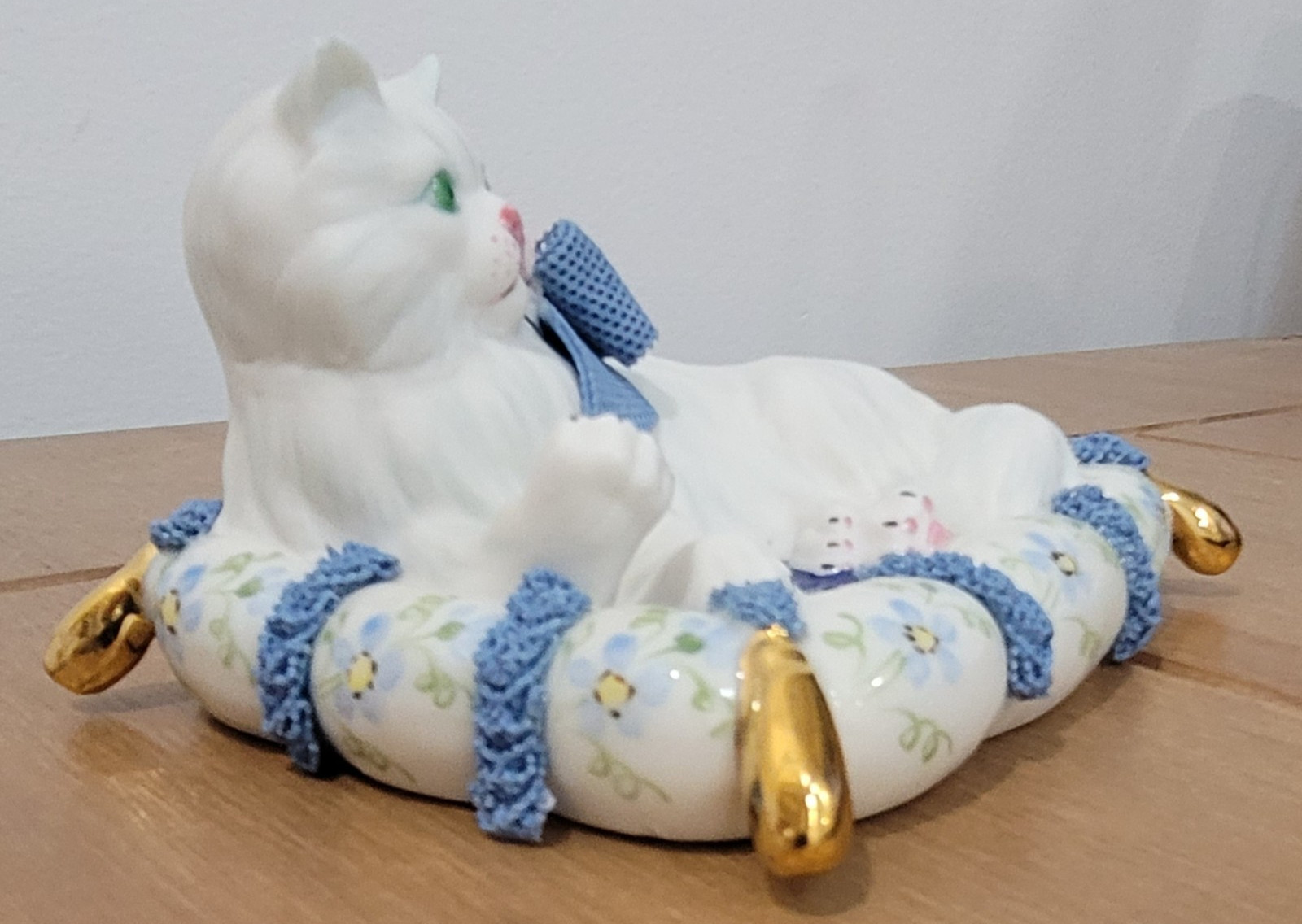 Vintage Irish Dresden Cat On A Pillow Figurine Ireland