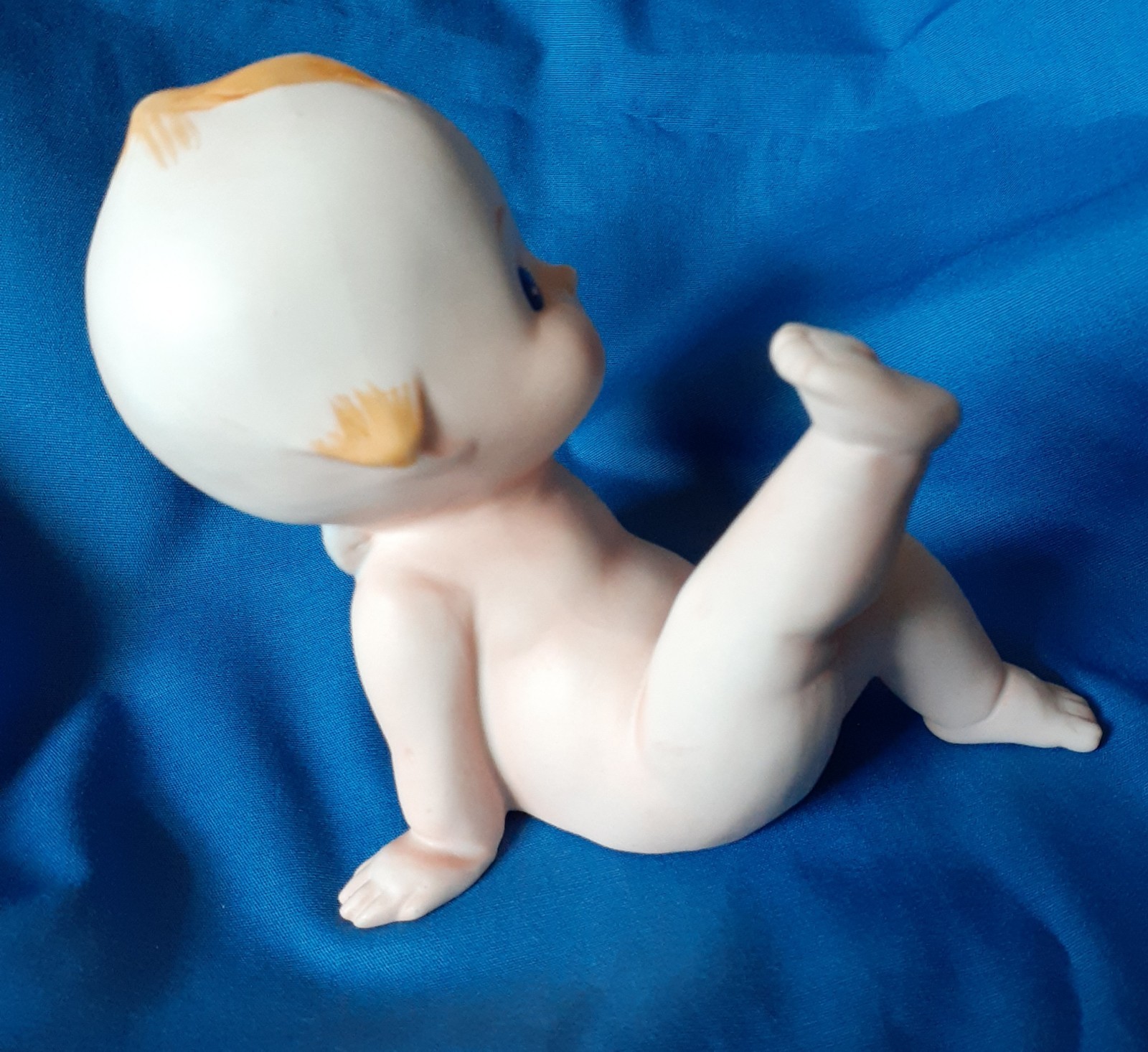 VTG BRINN’S KEWPIE BISQUE 3.5 IN TALL FIGURINE T-2011