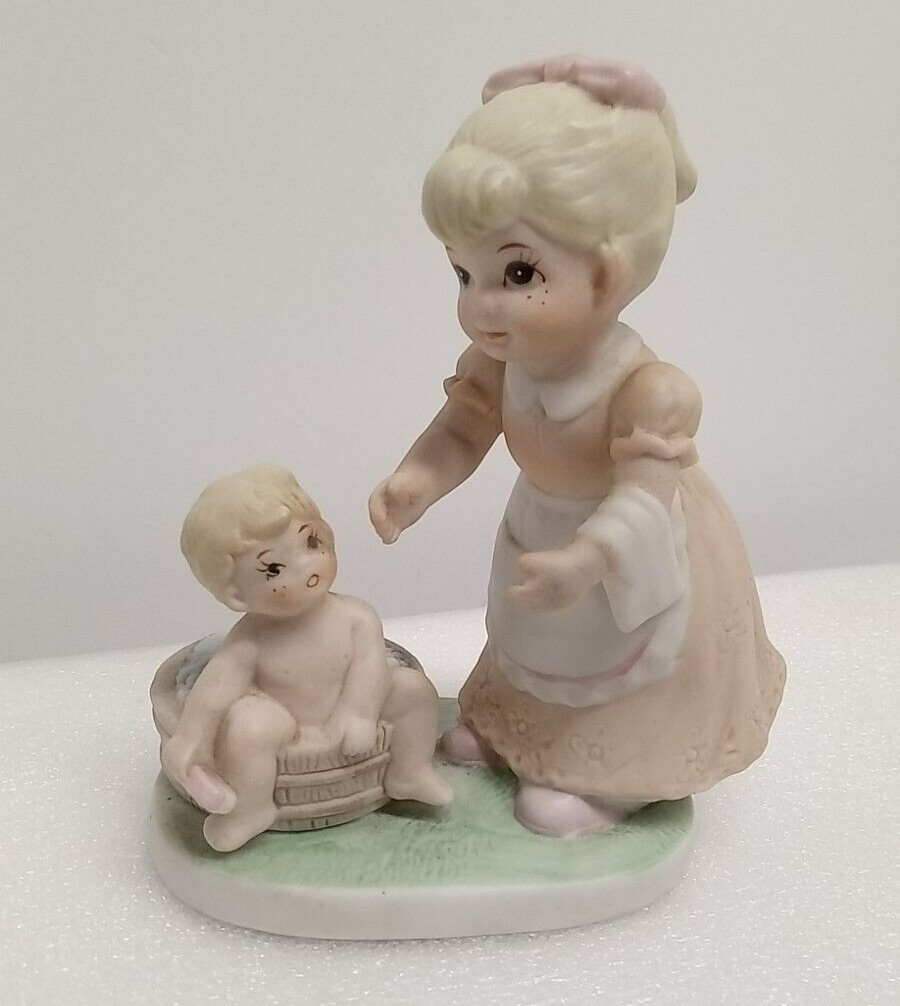 Homco Home Interiors Figurine #1450 Bath Time Mom and Baby