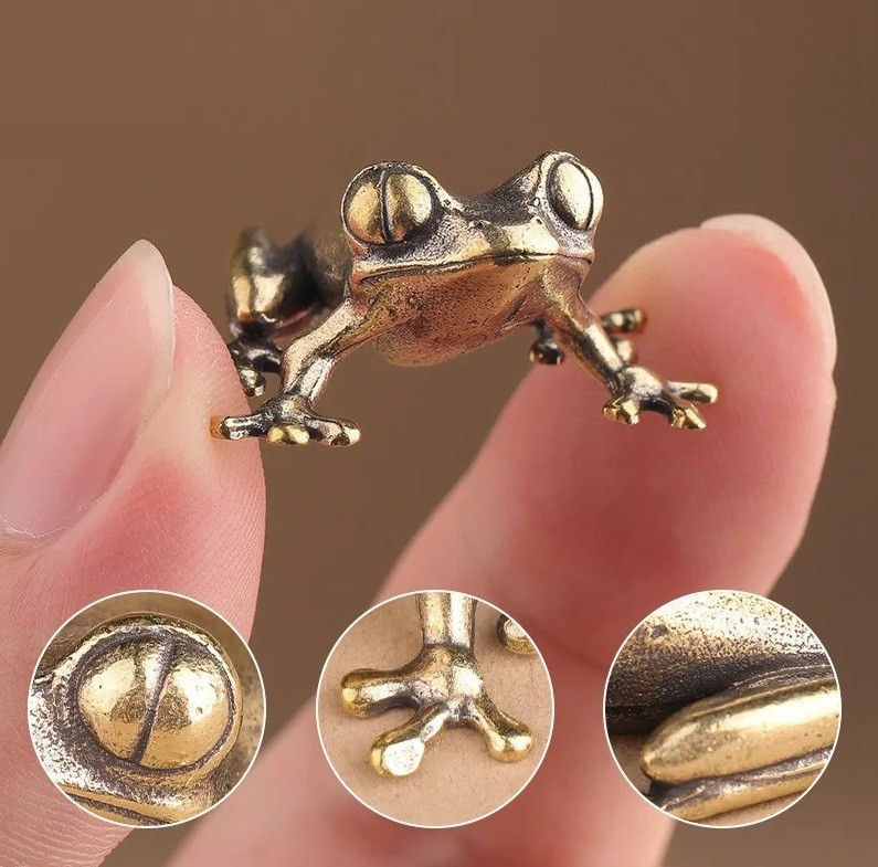 Brass Frog Figurine Small Animal Statue Table Office Home Decoration Toy Gifts