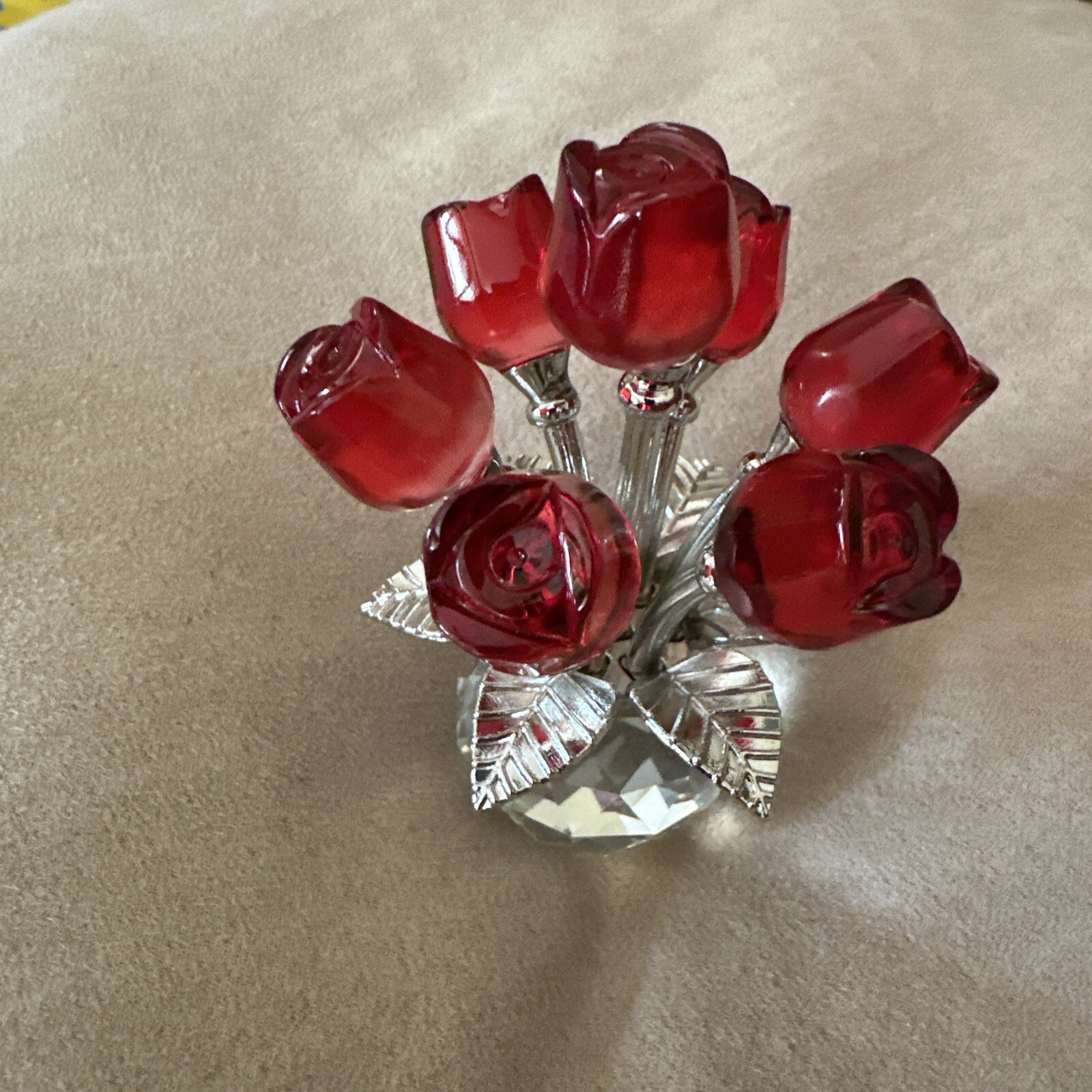 Handcrafted Red Roses W/Silver Leaves Crystal Figurine Vase/elegant Table Decor