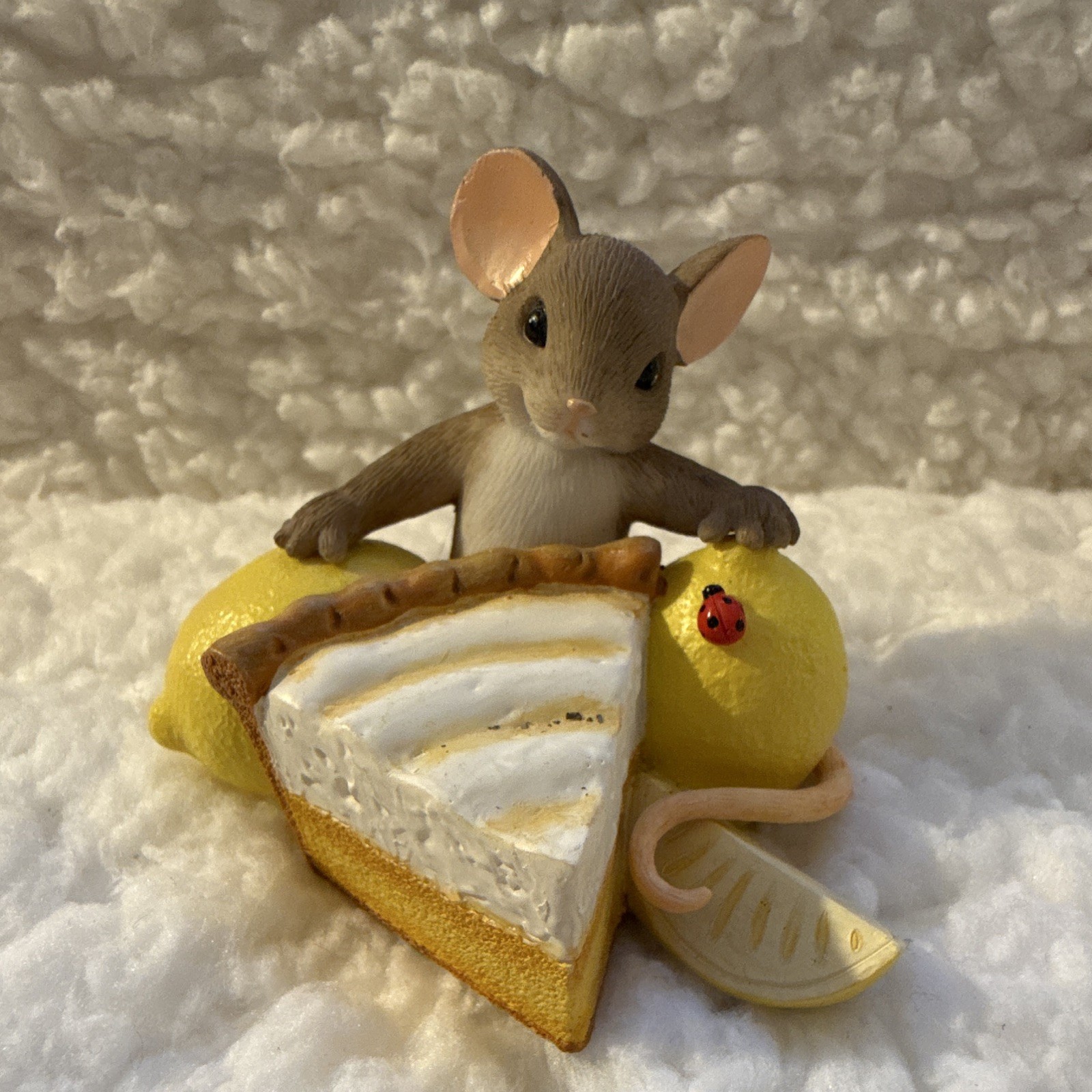 Charming Tails Lemon Me Tell You How Sweet You Are Mouse Figurine Resin 2014