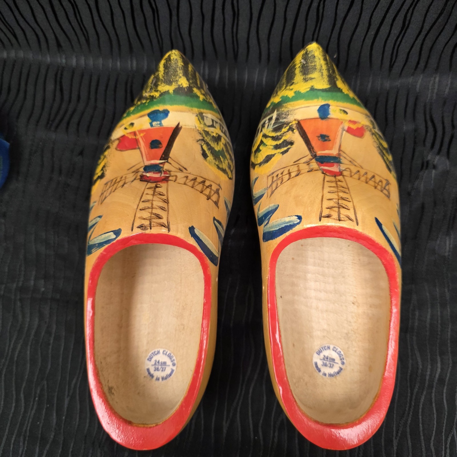 Vintage Dutch Wooden Clogs Hand Painted Windmill Shoes Holland Souvenir Size 36/