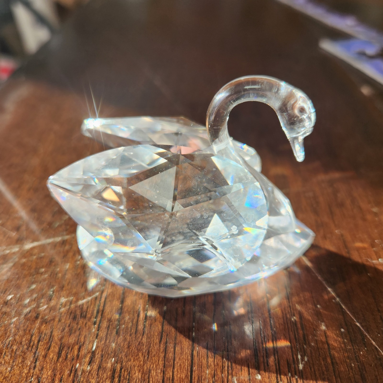 Vintage 3″ X 2.5″ Swarovski Crystal Glass Swan Figurine “Beauties of the Lake”