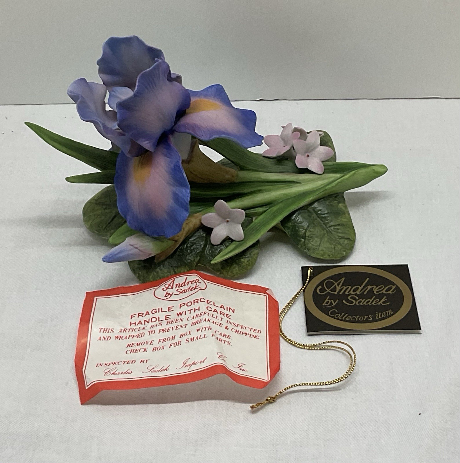 Andrea by Sadek Figurine #7556 Blue Iris with Mayflower – 1985 NIB