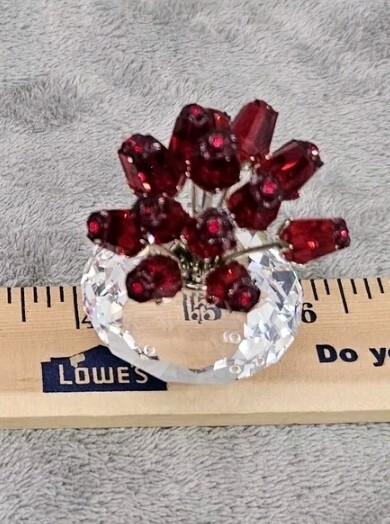 Vintage 2002 Swarovski Crystal The Vase of Roses (Without Packaging)